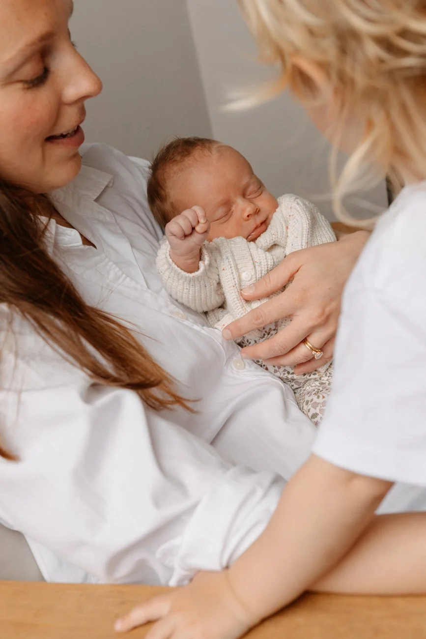 family-portraiture-mother-newborn-child.001.jpg