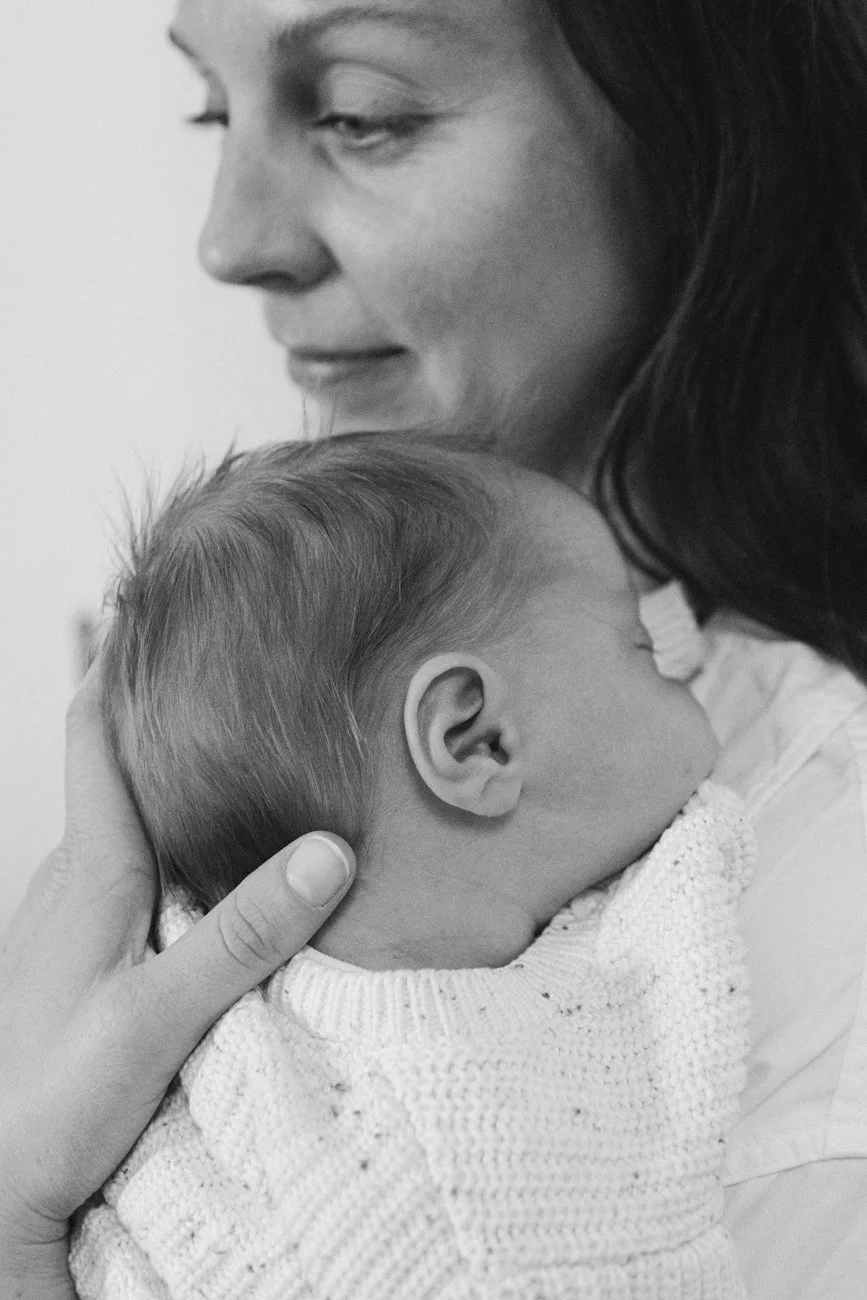 family-portraiture-mother-holding-baby.002.jpg