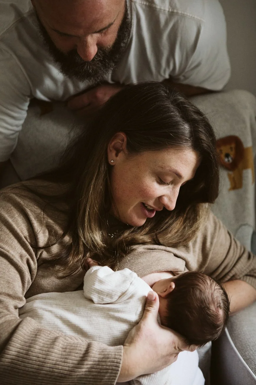 family-portraiture-mother-father-breasfeeding.001.jpg