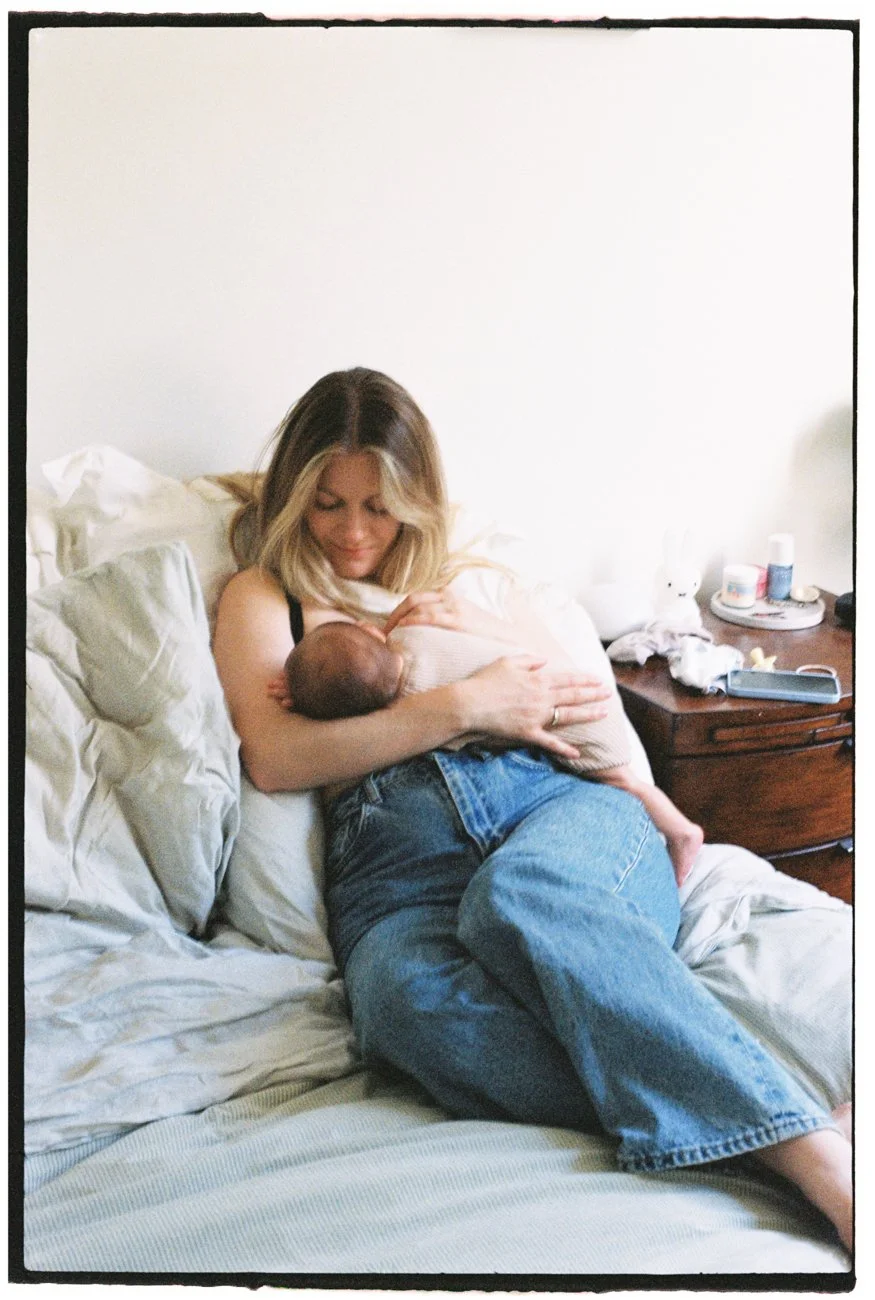 family-portraiture-mother-holding-newborn.001.jpg
