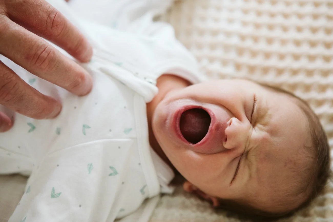family-portraiture-newborn-nappy-change.003.jpg