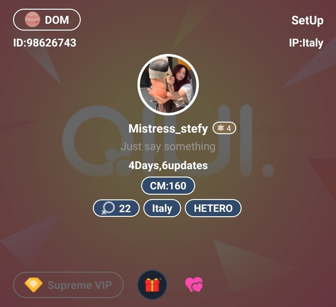 Mobile app profile screen showing user "Mistress_stefy" with 4-star rating, profile picture of a woman holding a foot, located in Italy, with tags "HETERO" and age 22. Includes icons for VIP status, a gift, and hearts.