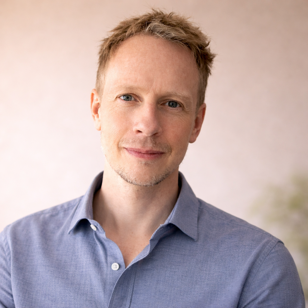 Day Hollings local SEO specialist at Bright Harbour SEO helping businesses in West Sussex rank on Google