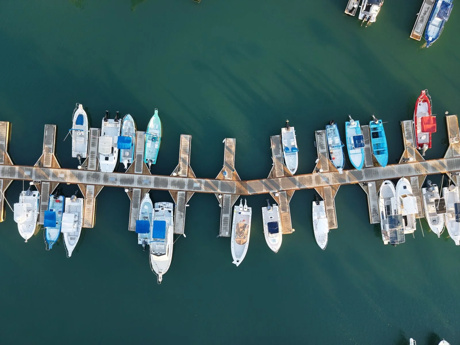 Muelles pescadores 1.jpg