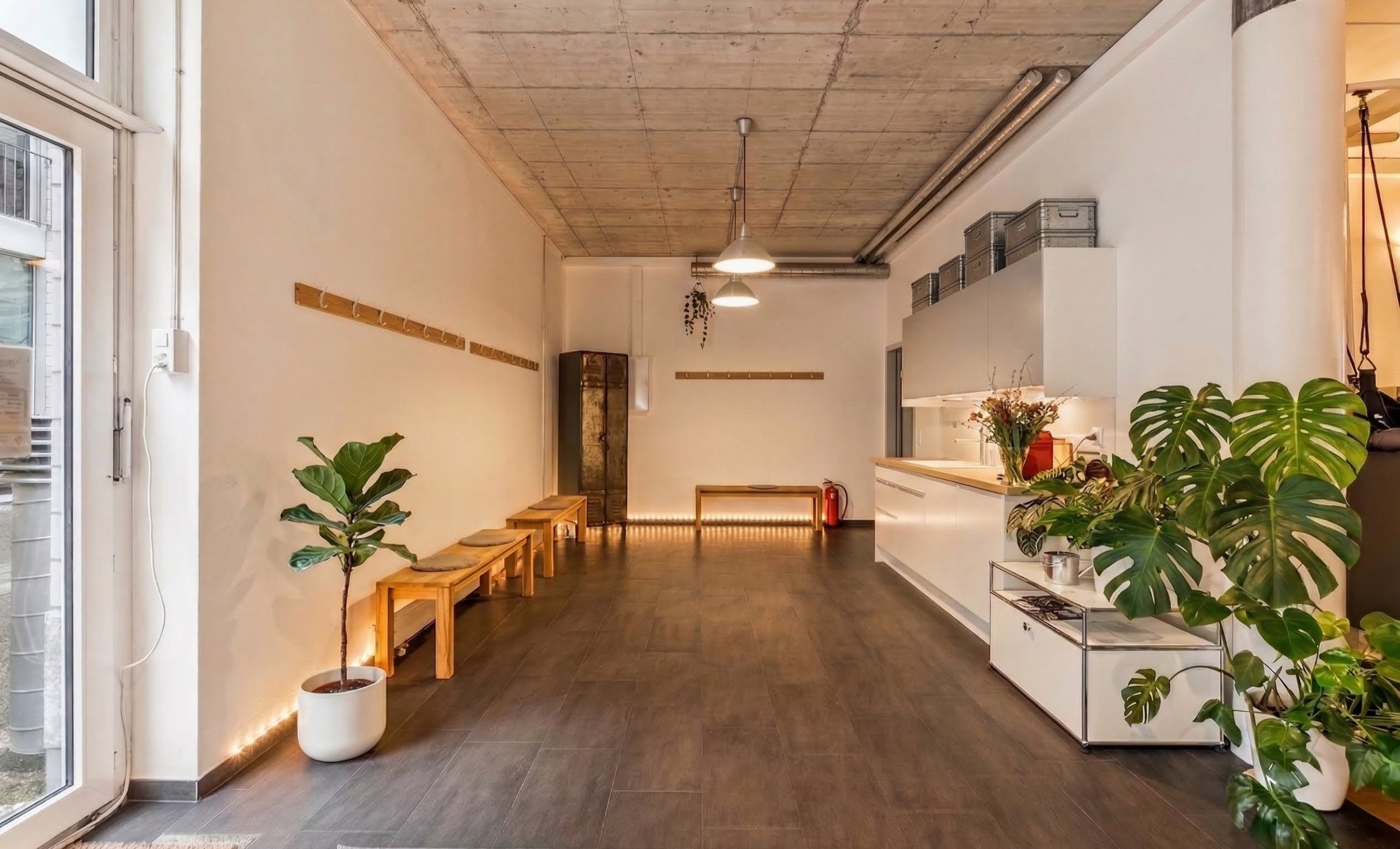 Küche mit mehr Pflanzen_page-0001.jpg