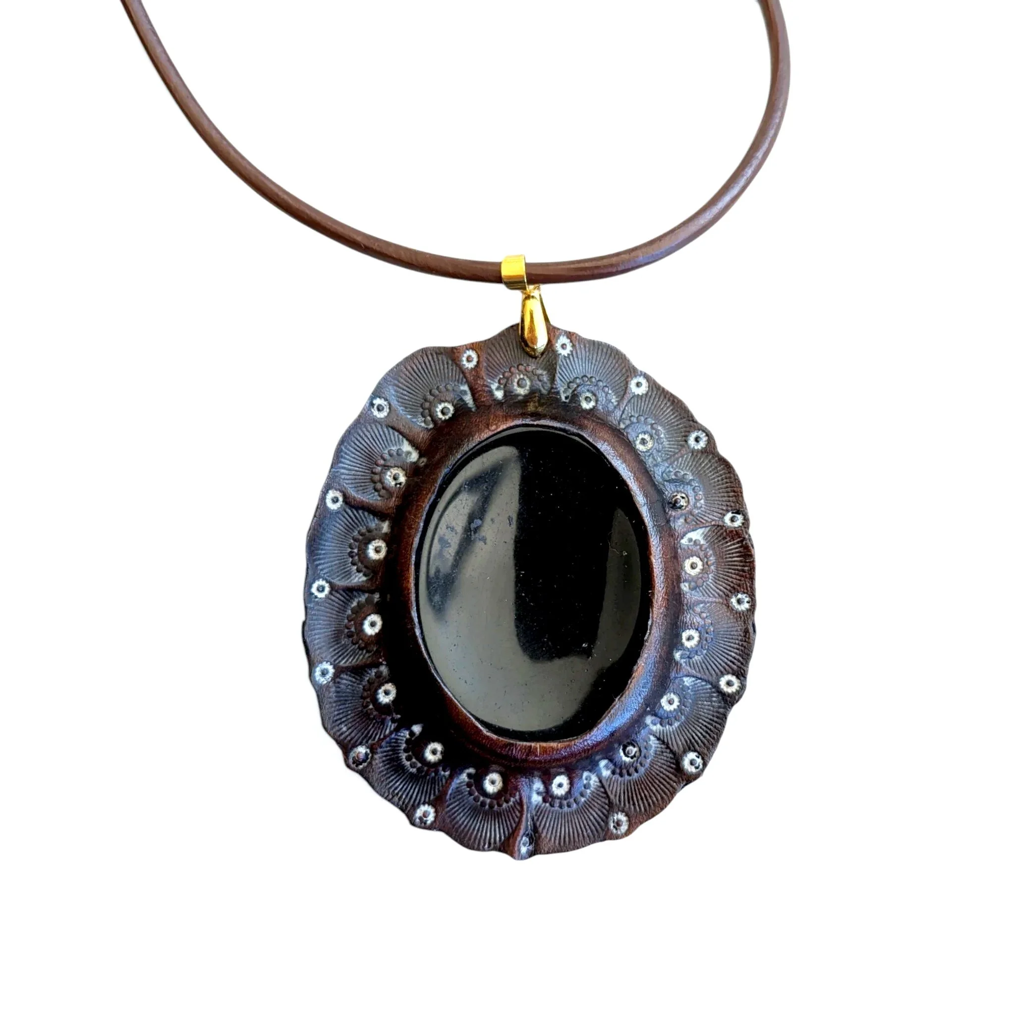 Palm Stone Pendant – Handcrafted Leather & Black Obsidian Gemstone