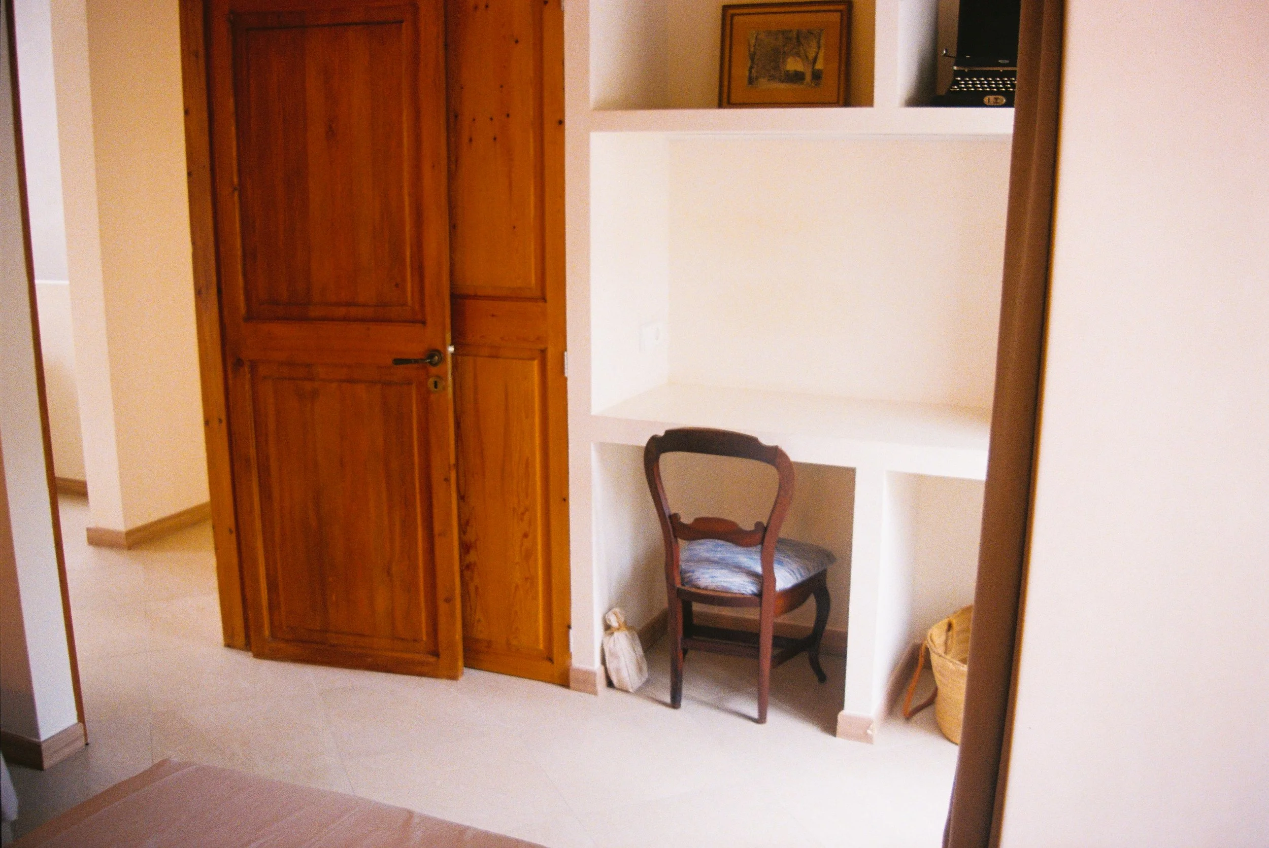 R1-03711-014A.jpg