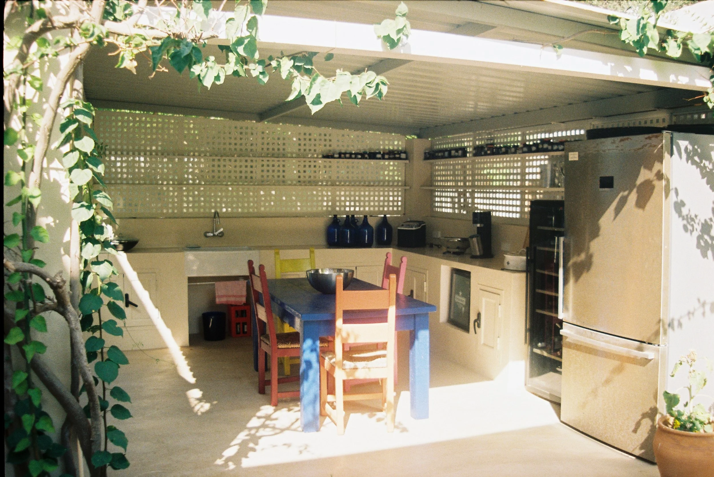 outside kitchen
