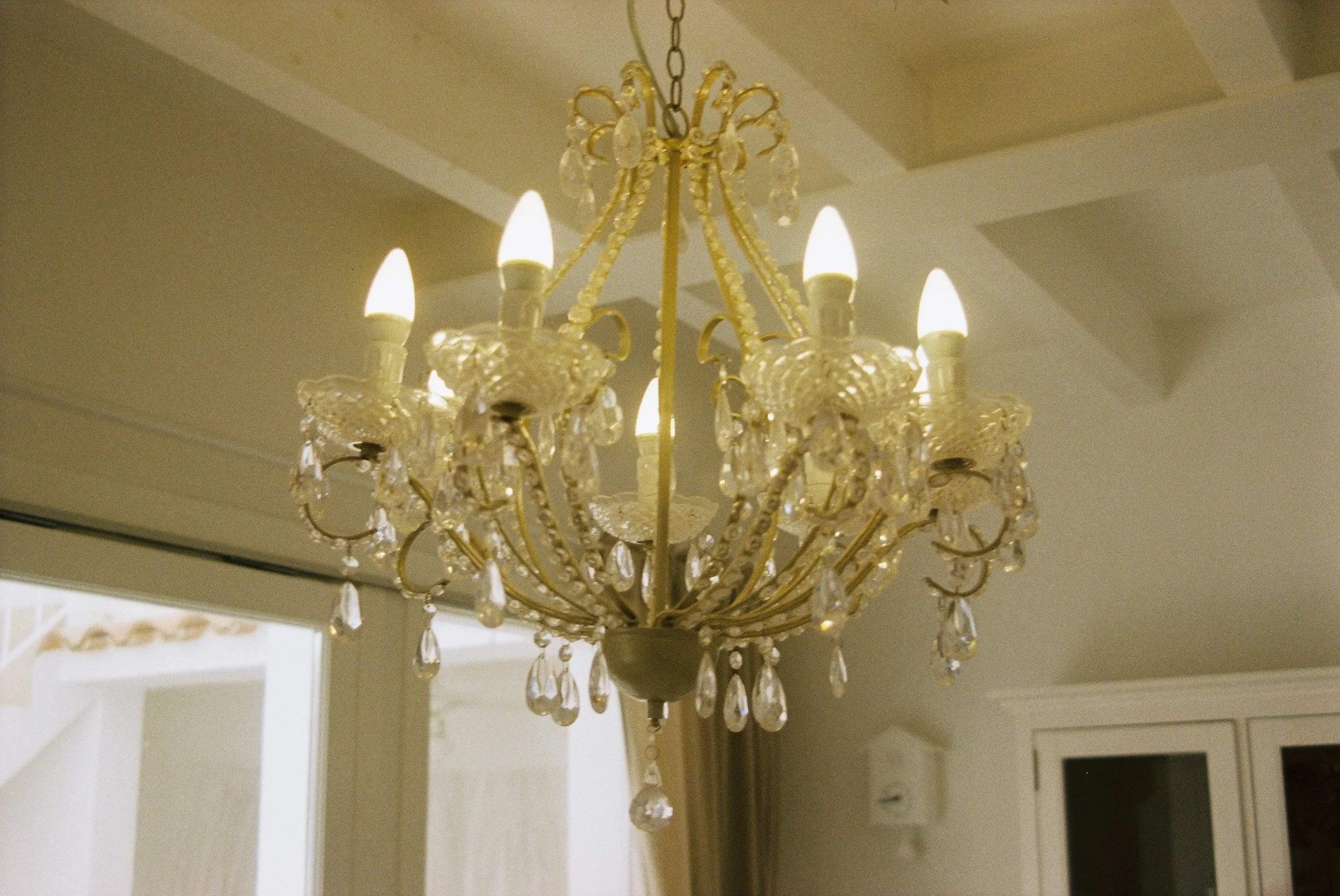 R1-02356-003A.jpg