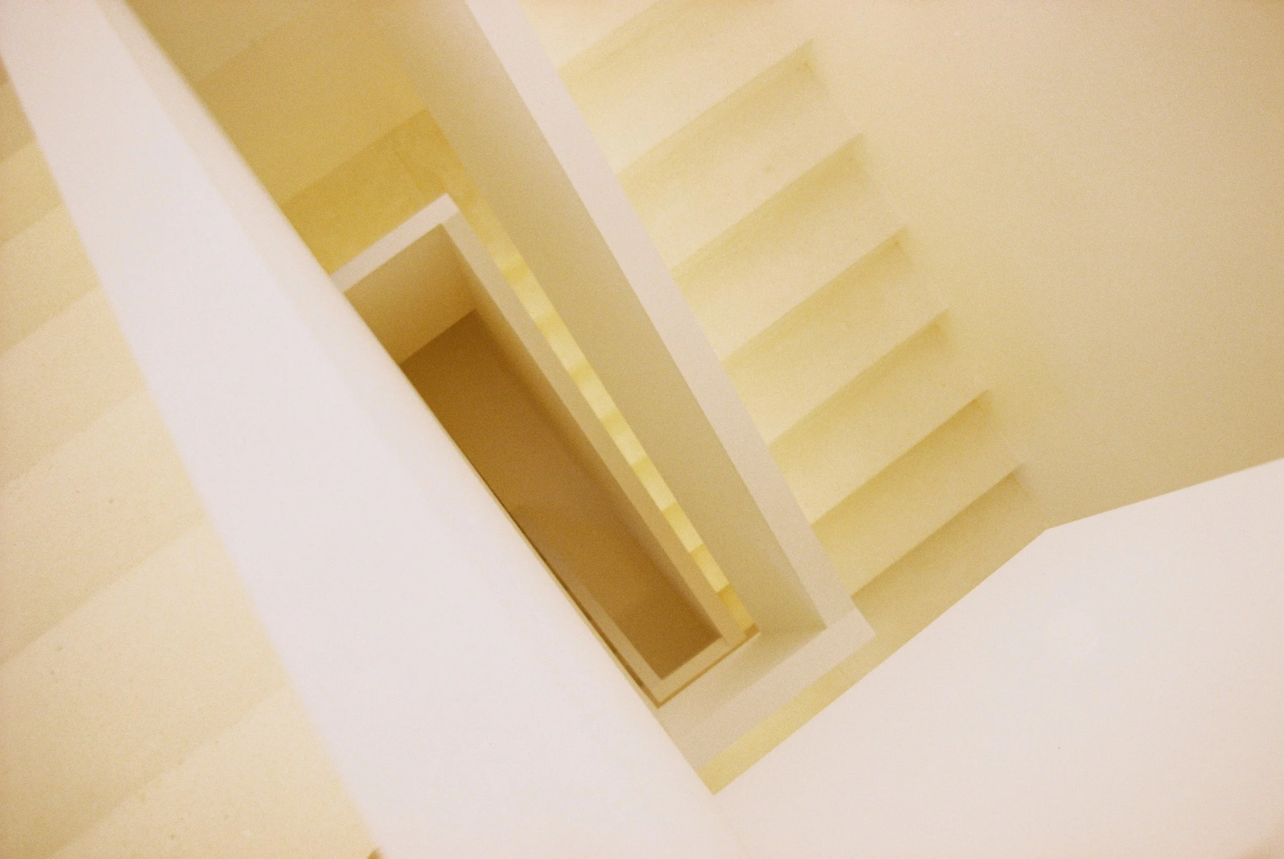 R1-02385-0011.jpg