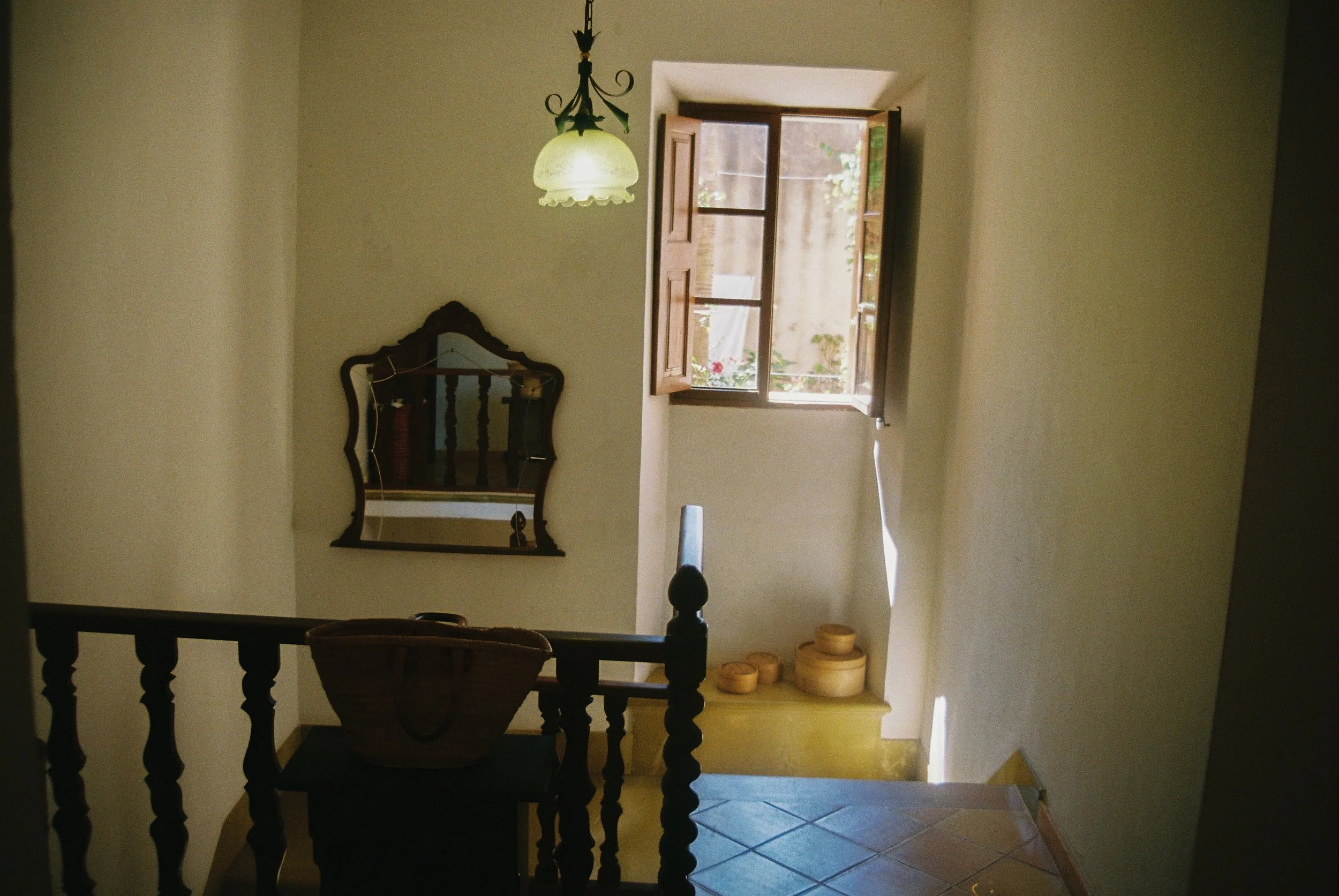 R1-02358-0014.jpg