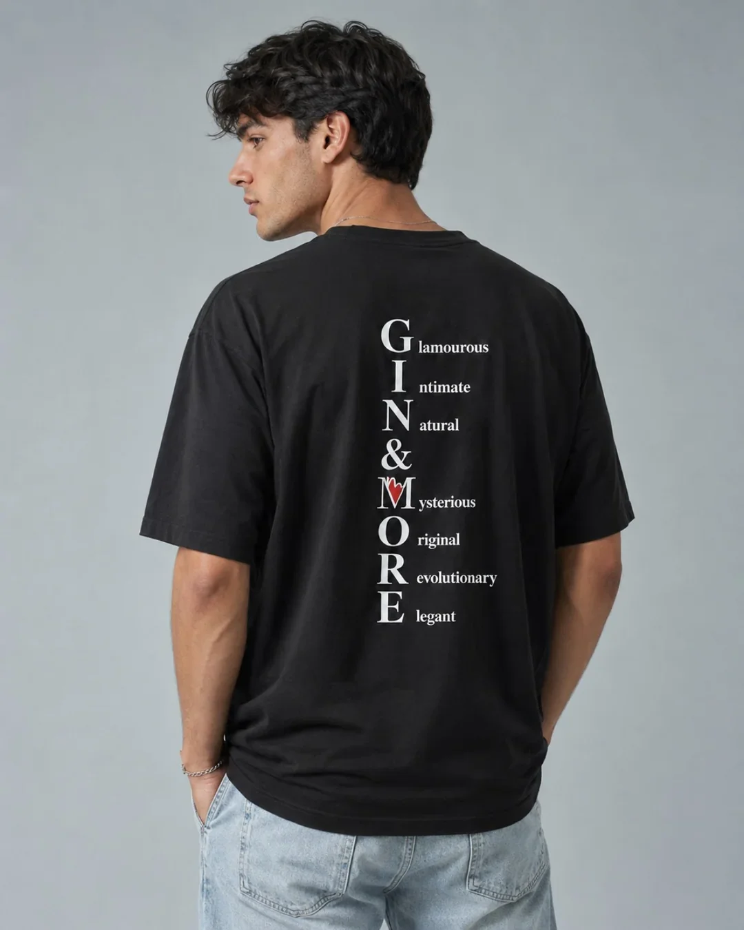 gin-and-more-tshirt-nera-uomo-acrostico-retro.webp