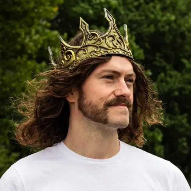 The King of Chemo signs as first Speaker