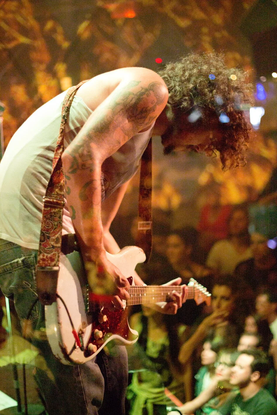 head_guitar02.jpg