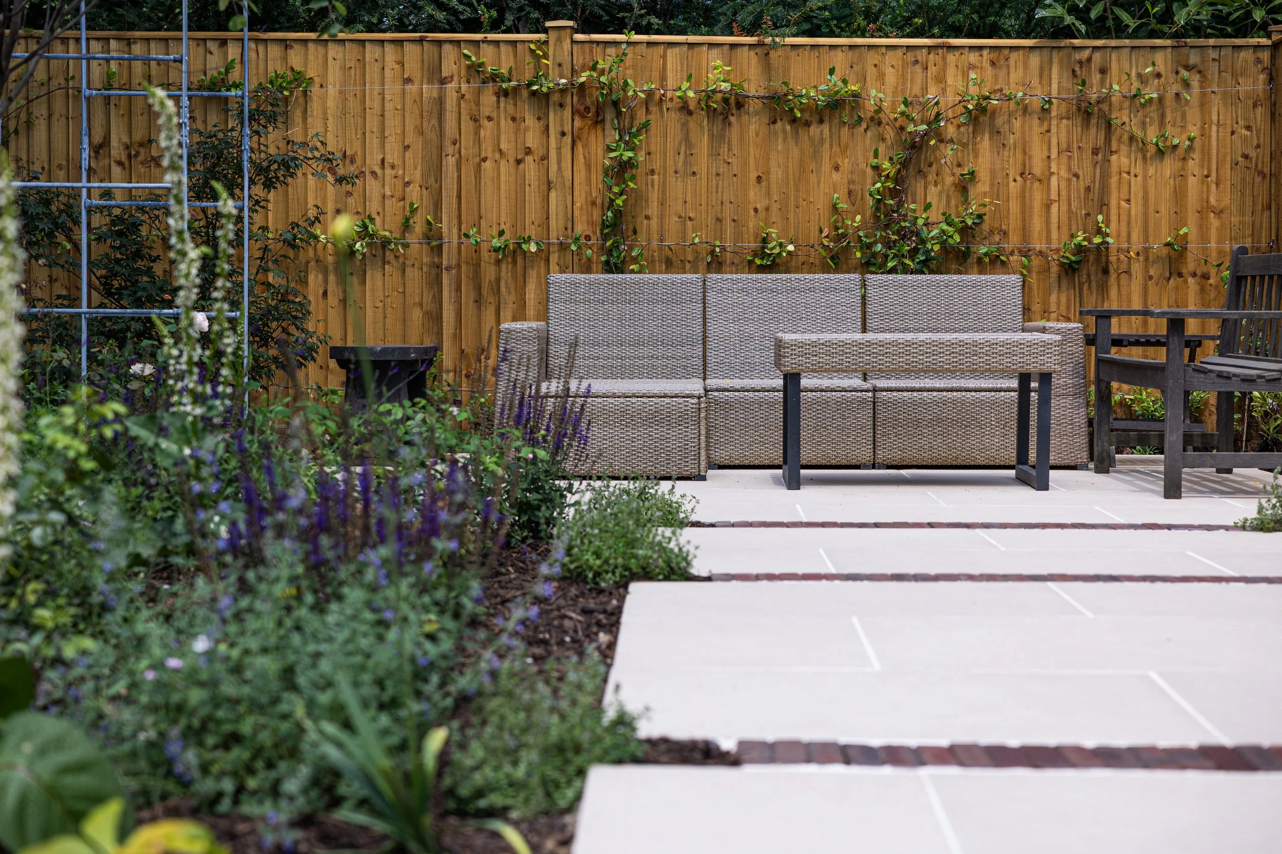 Alex-Plumley-Gardens-135.jpg
