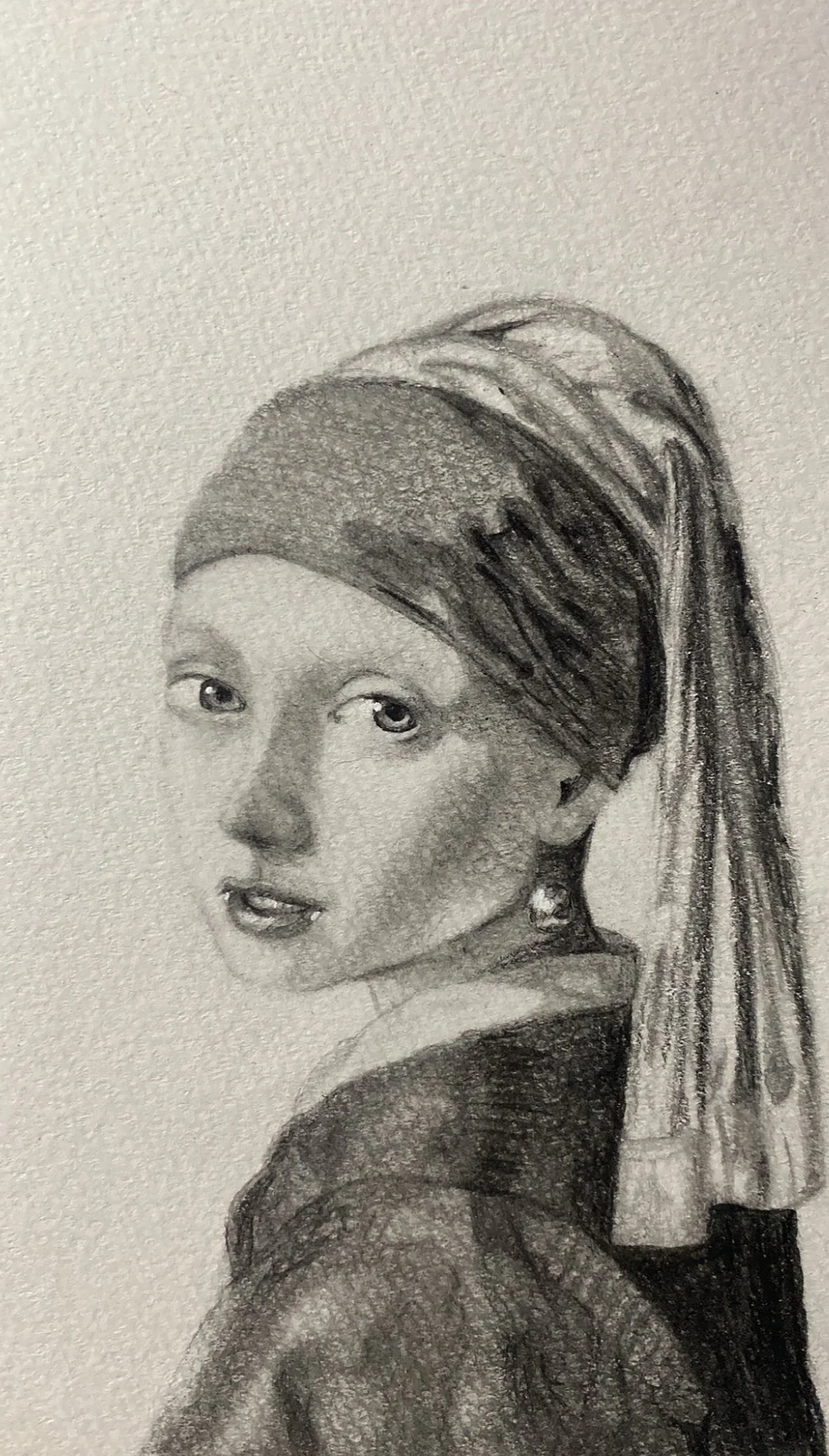 Untitled
2023
14.8×21cm
Graphite on paper