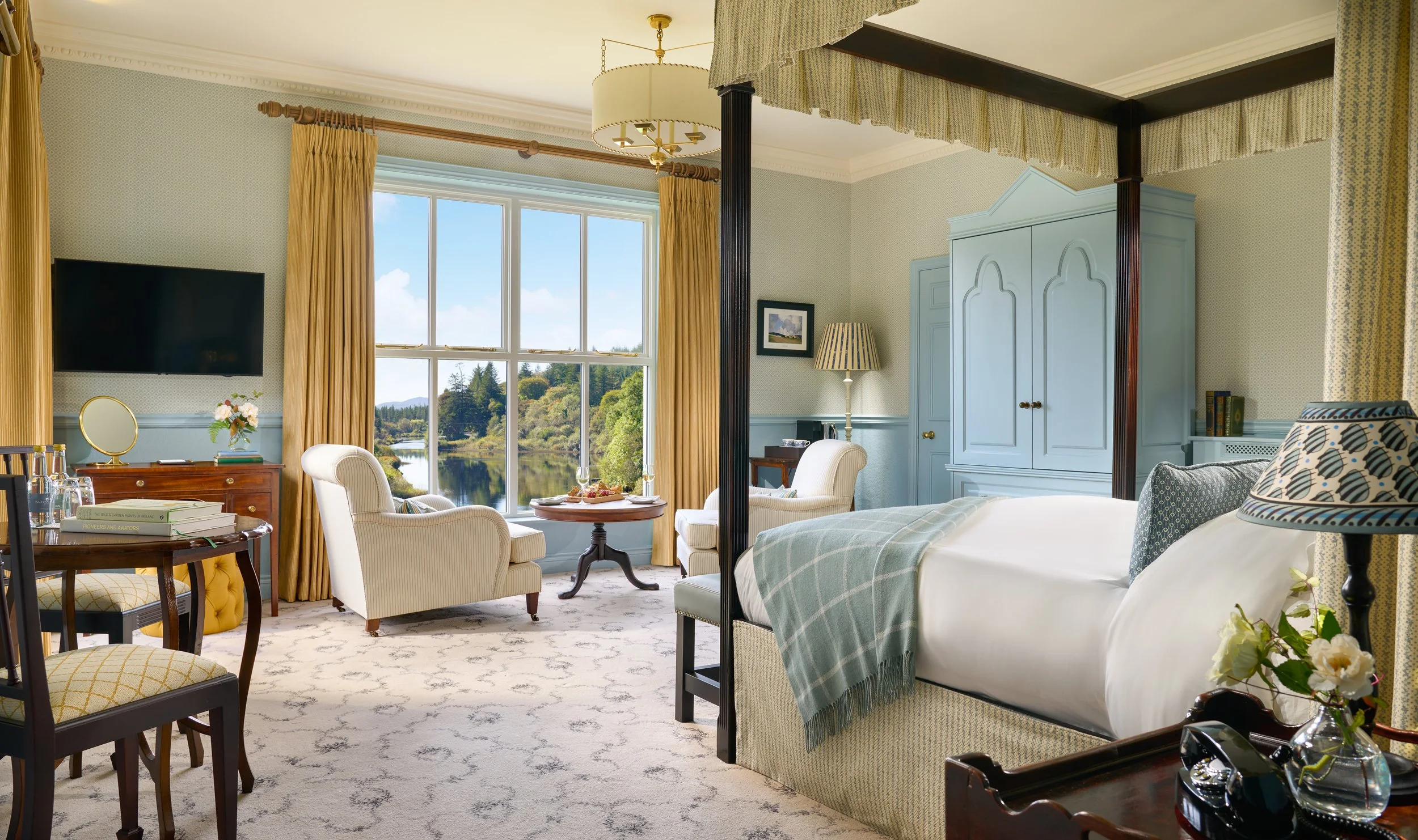 Ballynahinch Superior Room.jpg