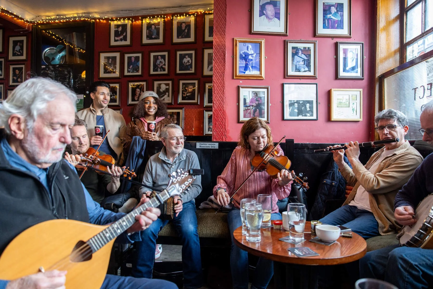 Drinks on Foot Tour, Dublin City_©Fáilte Ireland.jpg
