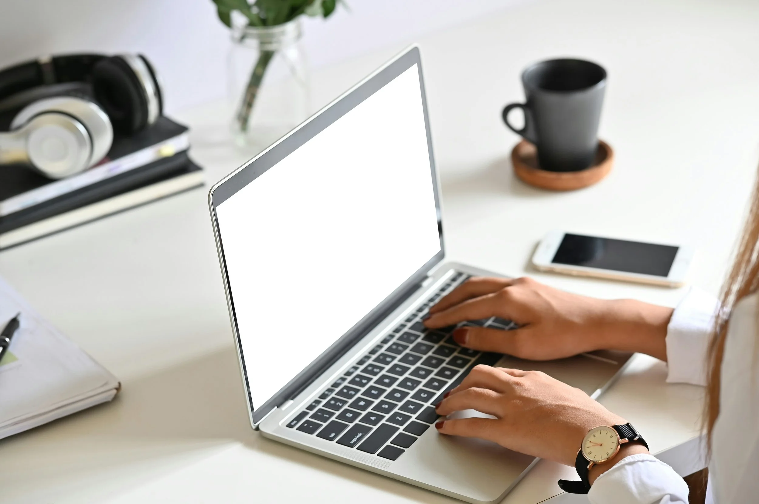 5 Money Moves Every Woman Should Make This Year