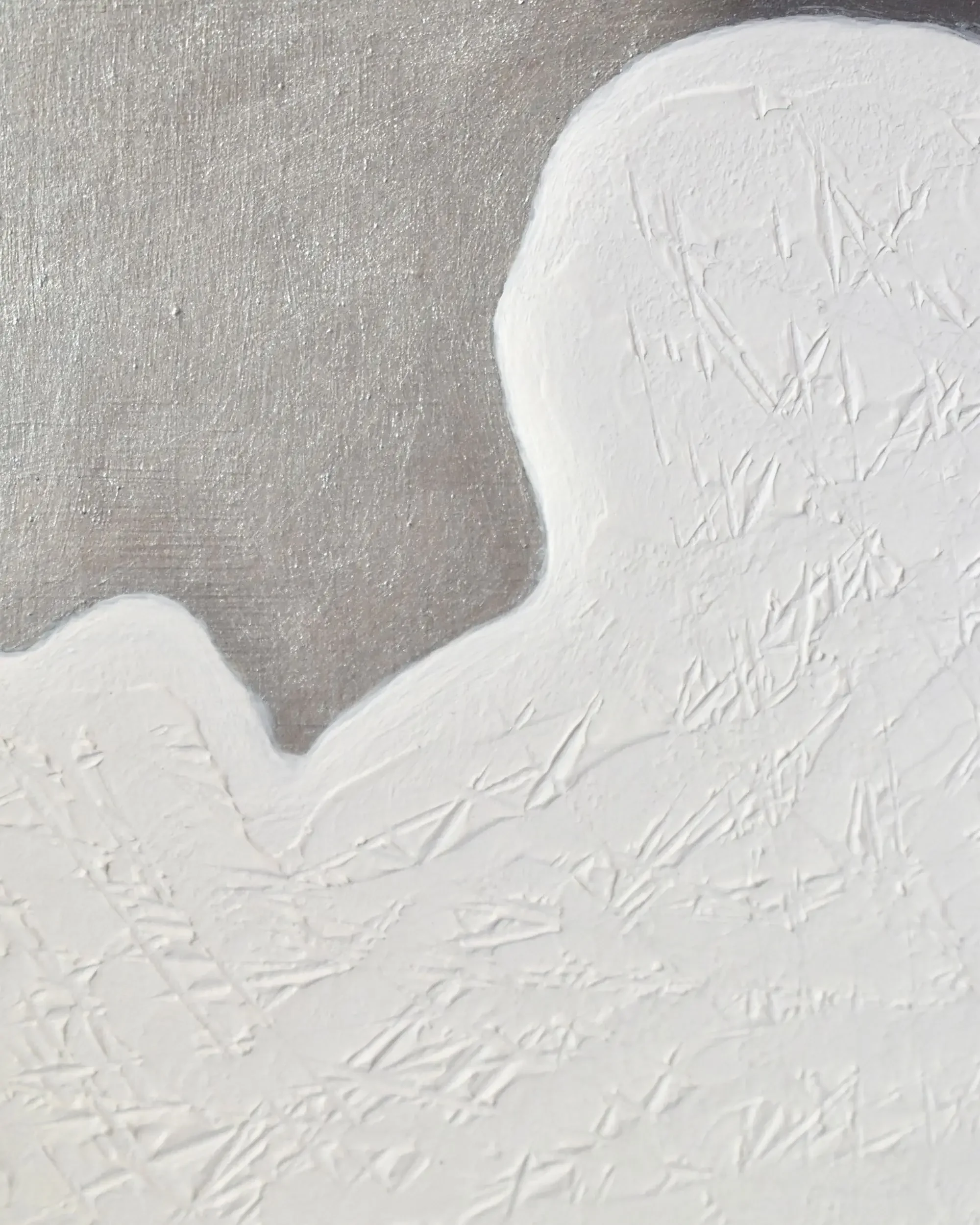 Macro close-up detail of Narciso. What fills the void?, a contemporary artwork by Francesca V Kranz, focusing on the dense, chalky white texture of the formless void against a metallic grey background.