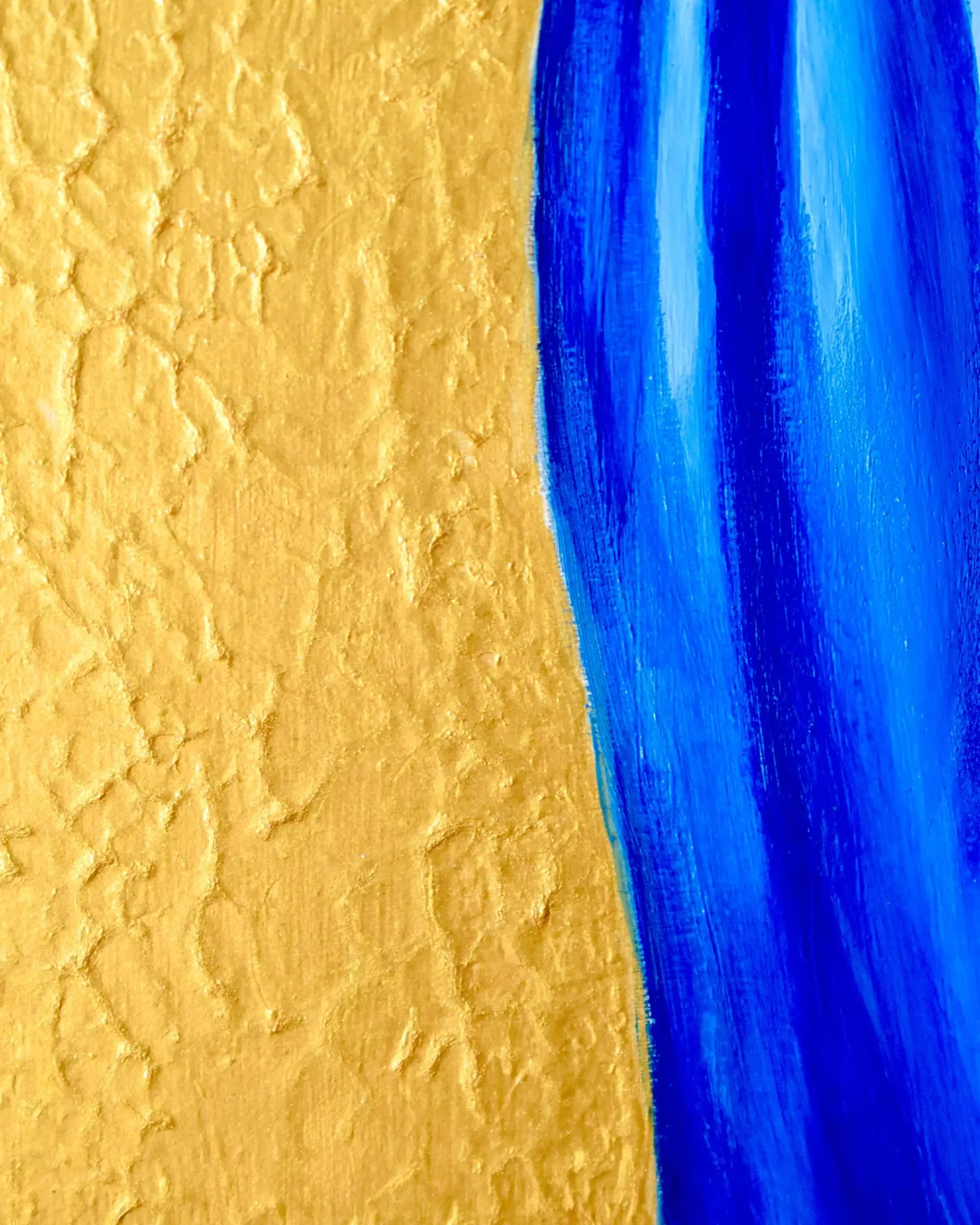 Macro close-up detail of Giuditta e Oloferne. Who is the victim?, a contemporary artwork by Francesca V Kranz, contrasting the thick, textured gold background with Judith's bright blue acrylic robe texture.