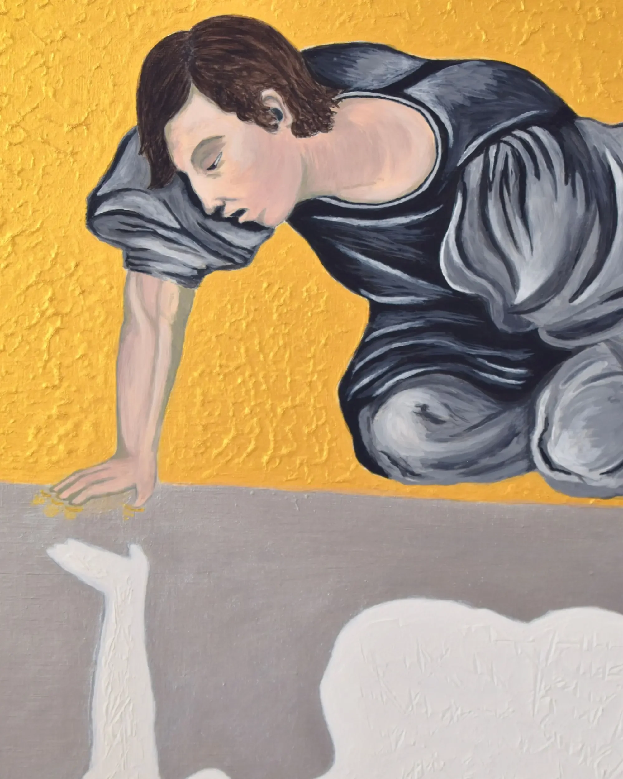 Close-up detail of Narciso. What fills the void?, a contemporary artwork by Francesca V Kranz, capturing the upper body of Narcissus and his slate-grey shroud above the textured white void and reflection.