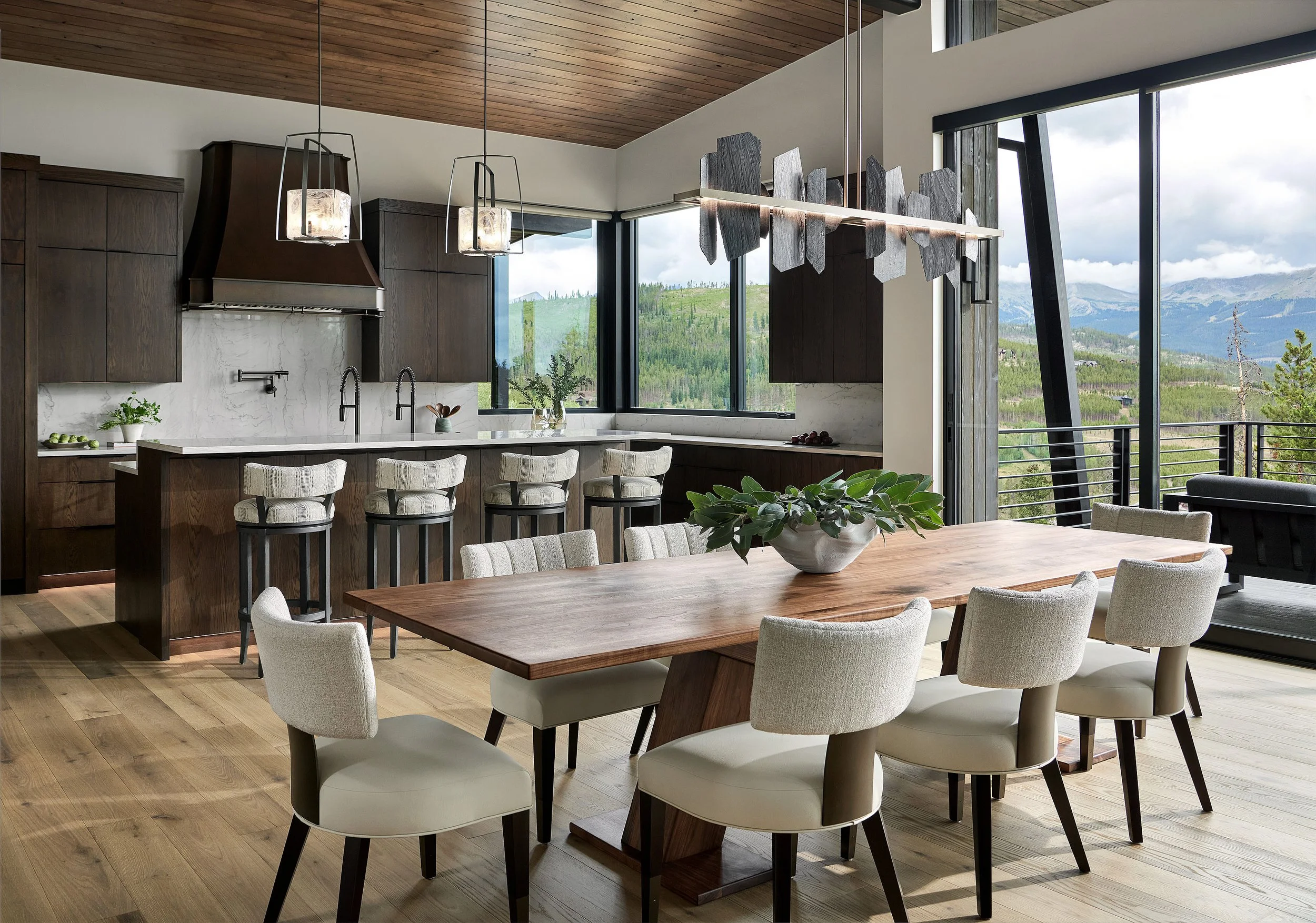 Summit Estates luxury residential interior design by Hinge Interior