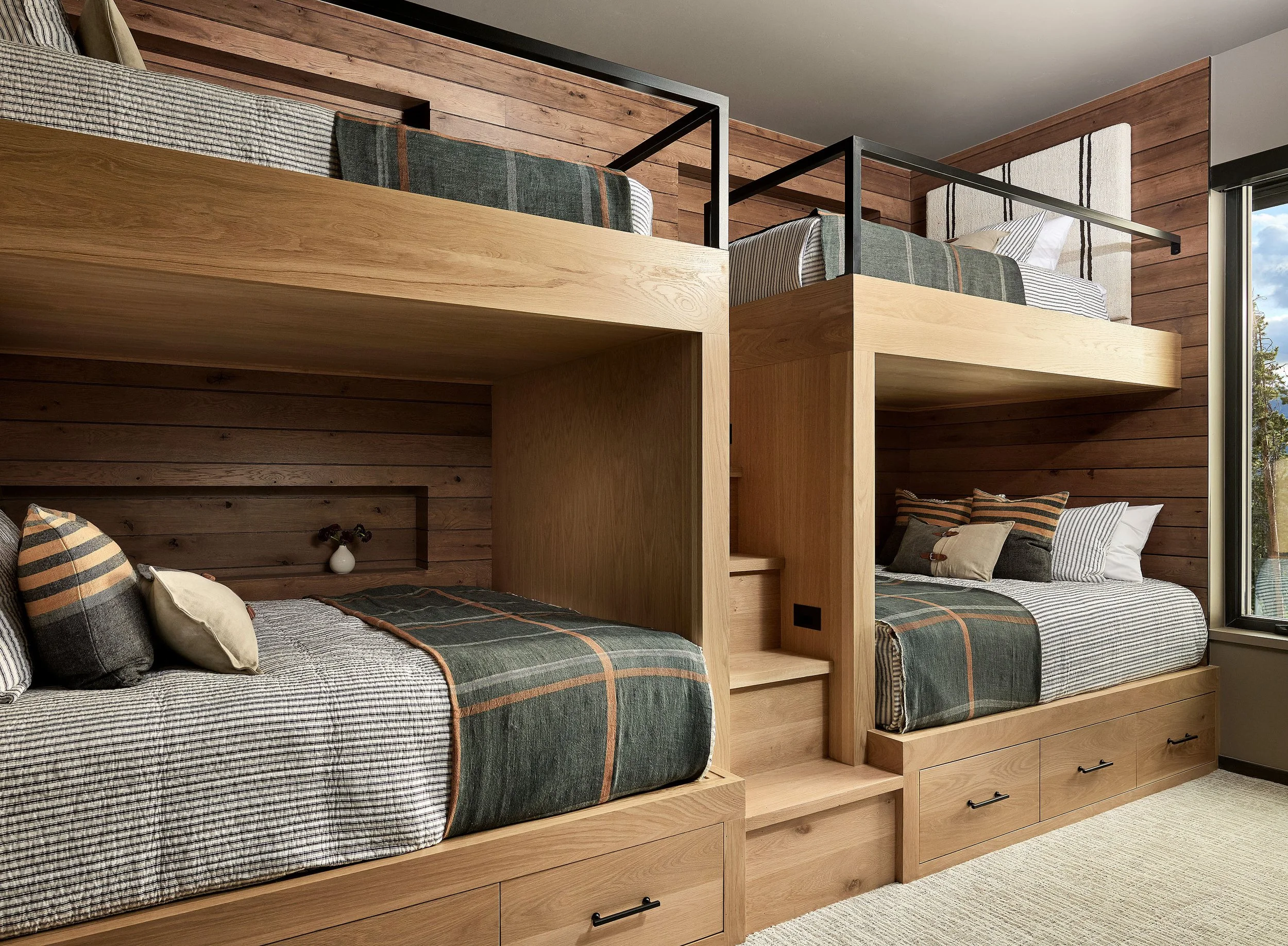 Summit Estates luxury residential interior design by Hinge Interior