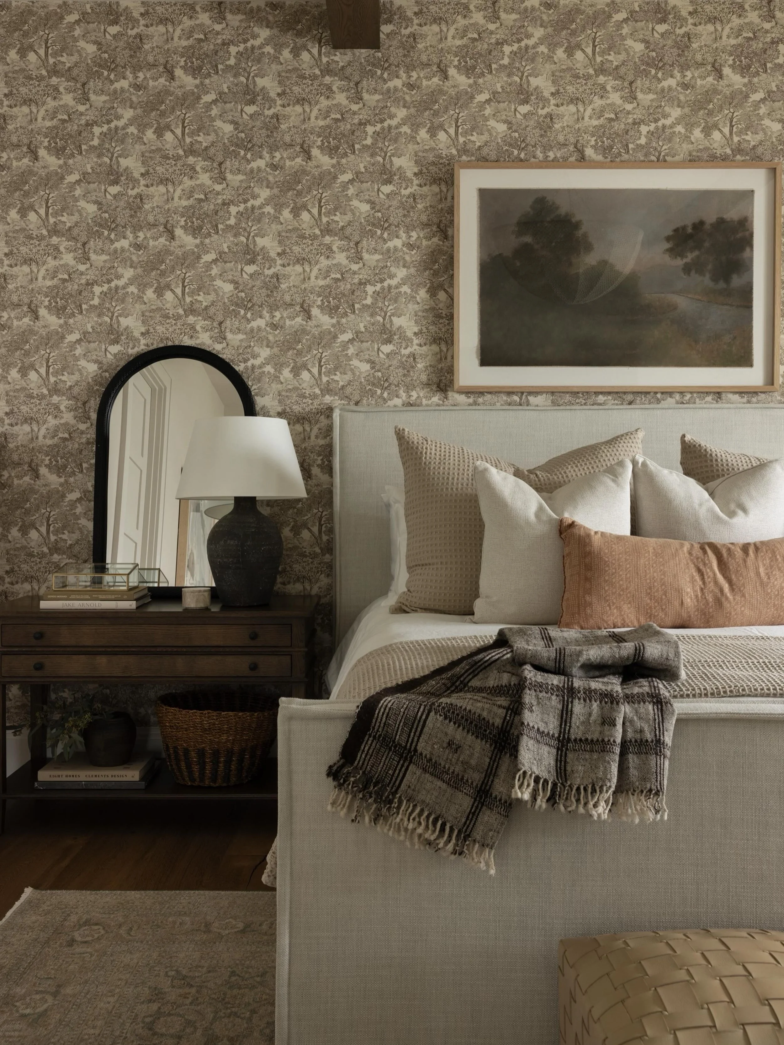 collected, layered, and lived in. The details are what bring warmth and character to a space.

Design @ashleymartinhome 
Photography @nativehousephotography 

#interiordesign #interiorphotography #interiors #wallpaper #interiorinspiration