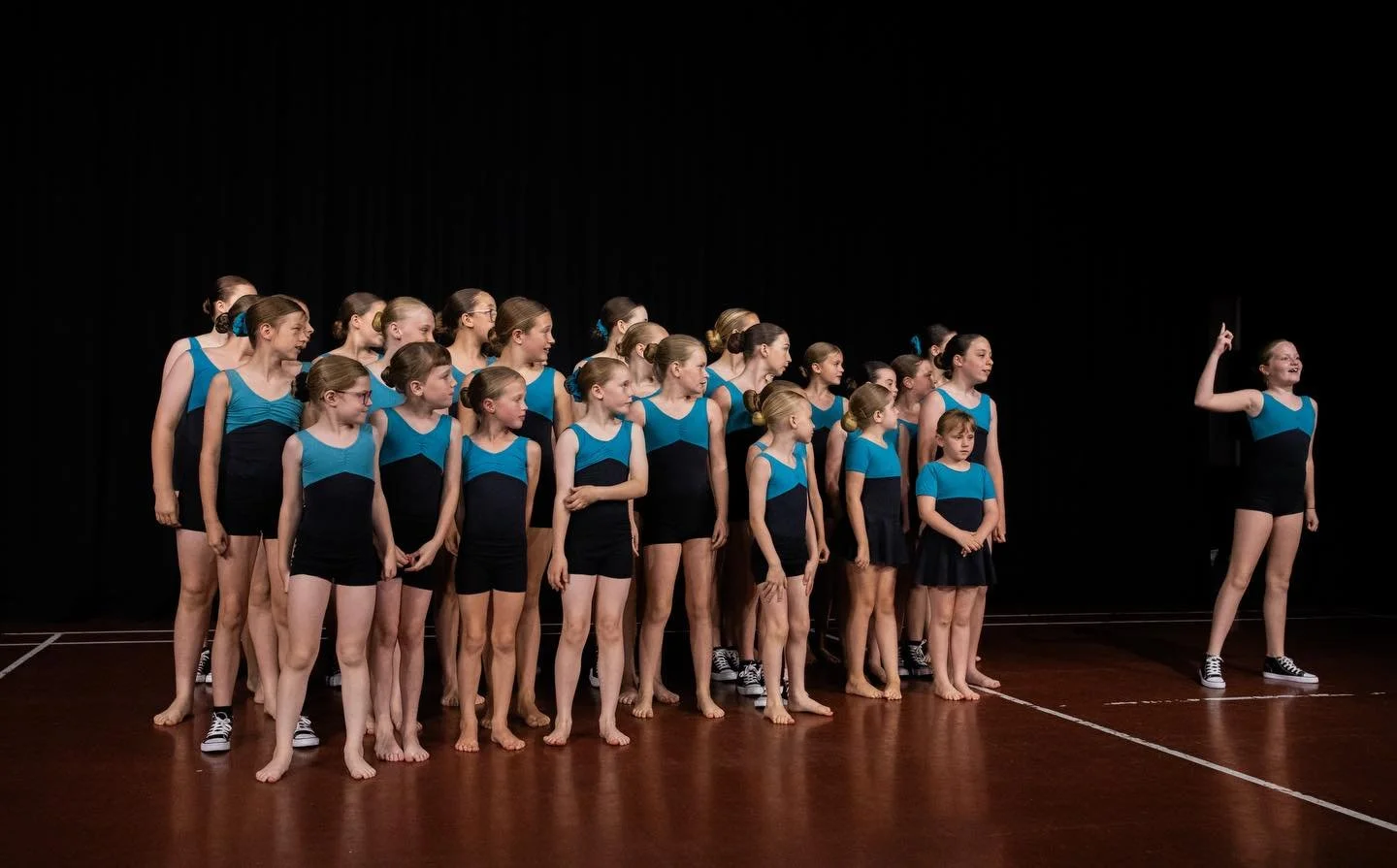 What a beautiful day, was an absolute pleasure to photograph this amazing company&rsquo;s dance show!

&bull;🕺&bull;

If you need a photographer for a show, weddings, party or anything else, shoot me a DM! I&rsquo;m happy to make ANYTHING possible ⭐