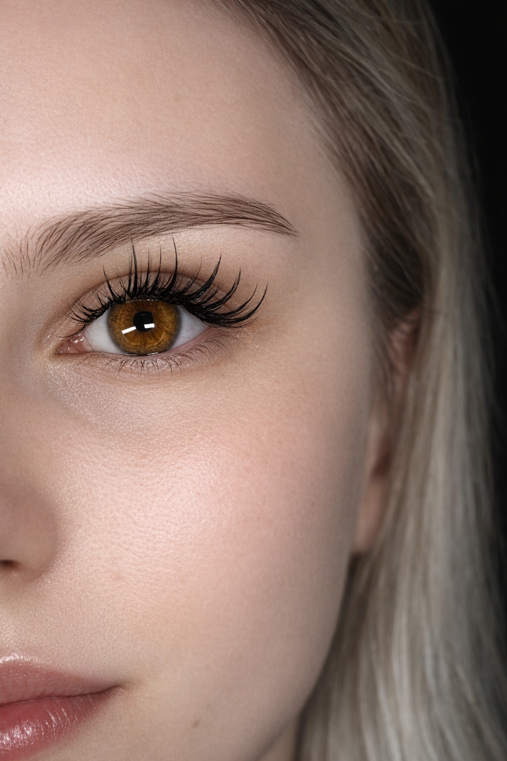 Wimpern-verlängerung mit UV Technik