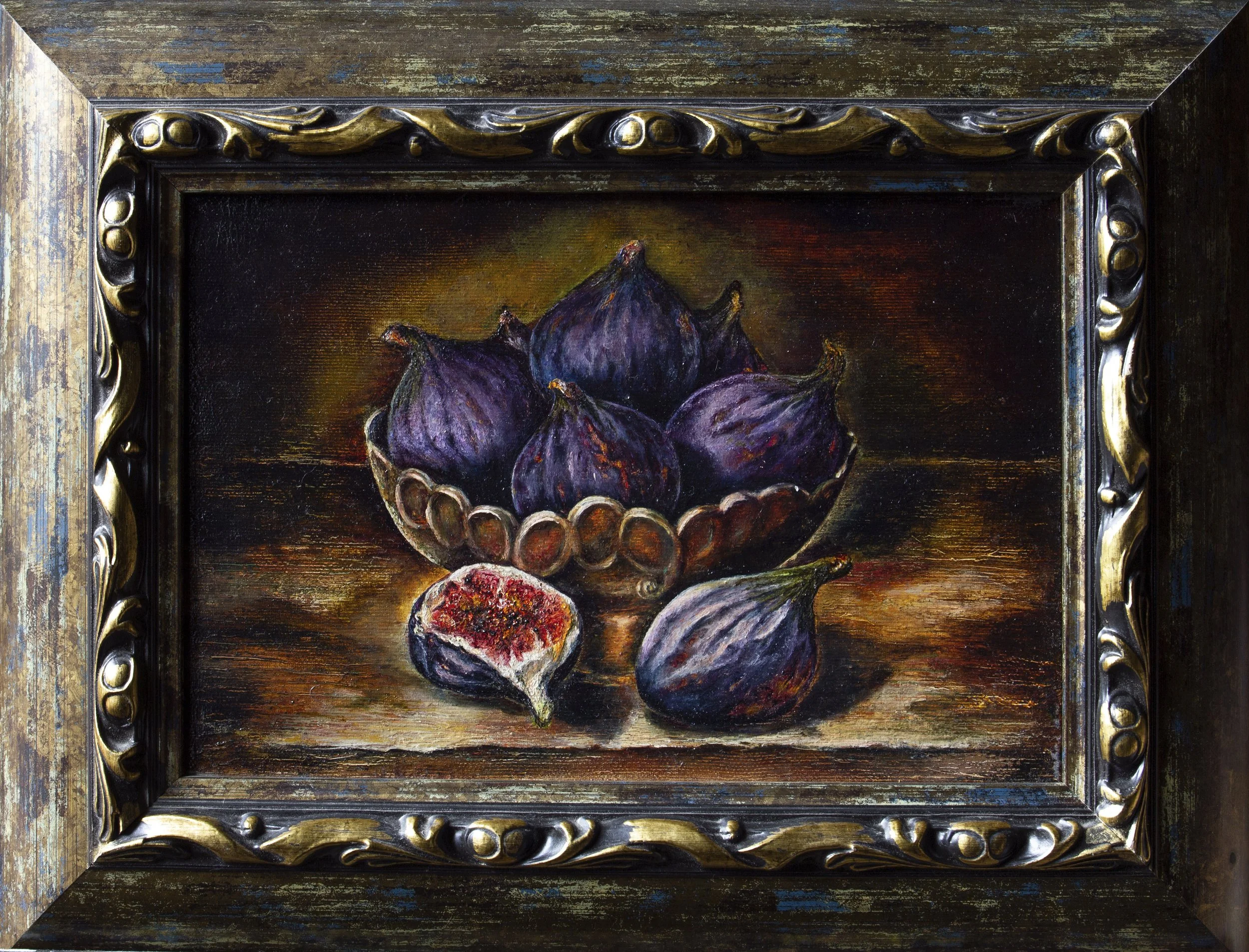 Figs in an old copper bowl