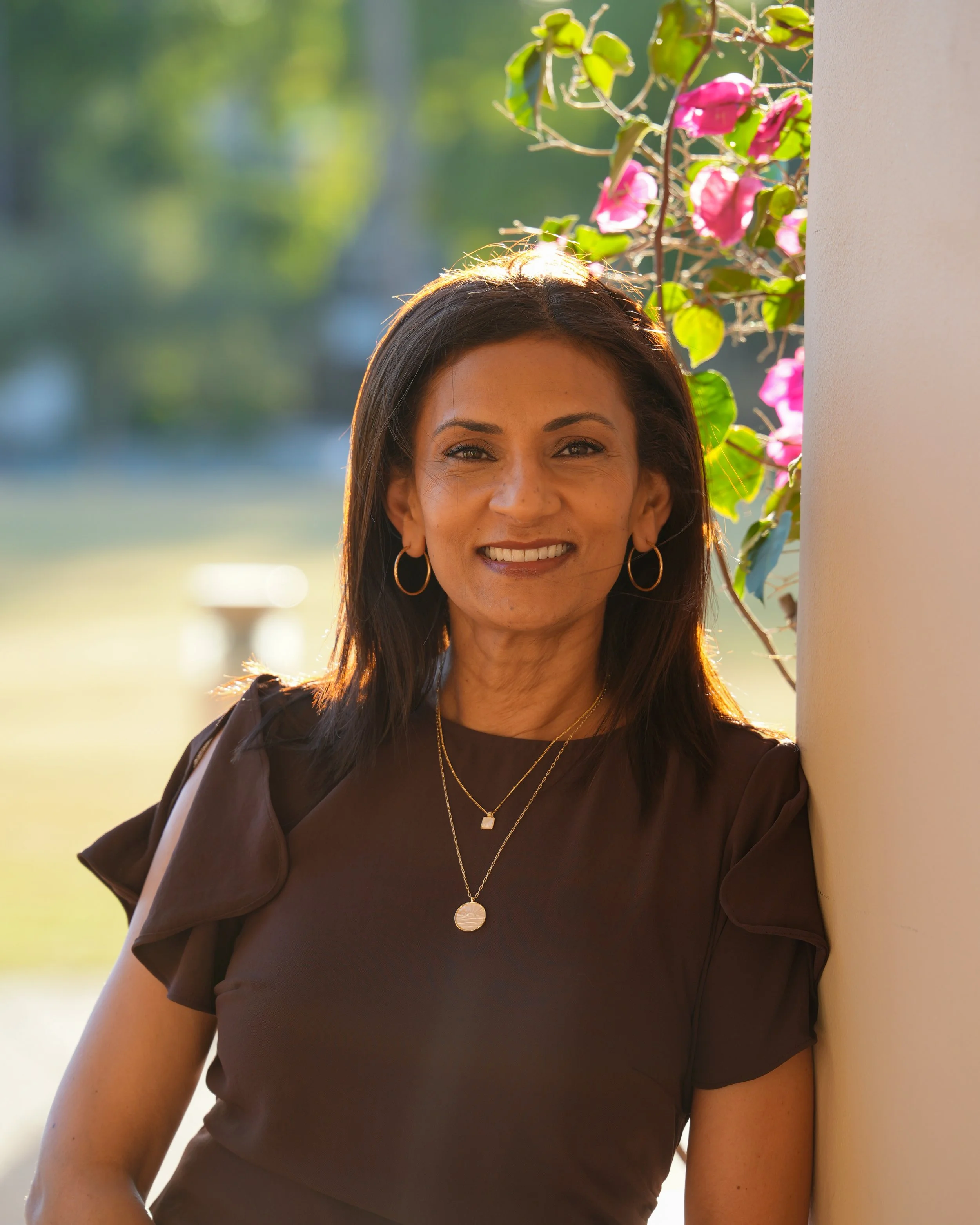 Poornima professional headshot - outdoors.