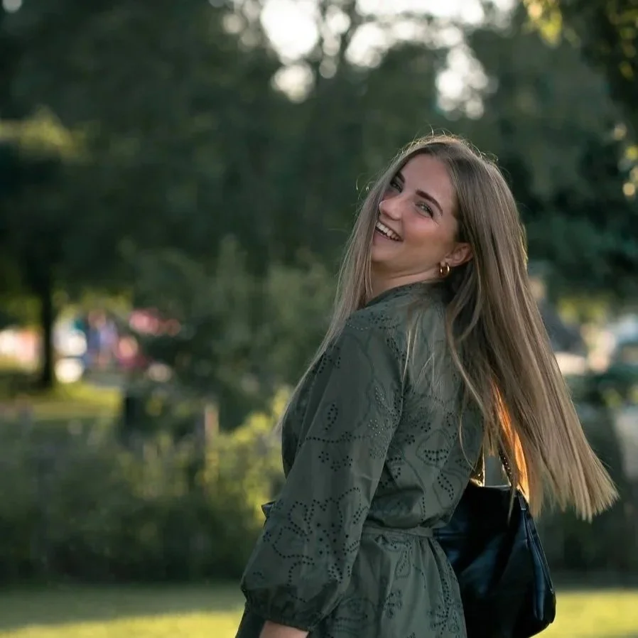 Ornella_evian_solo-18.jpg
