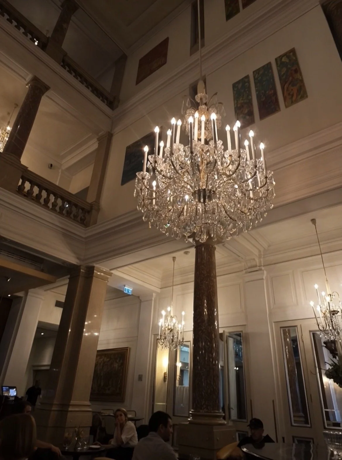 Video IA Indoor ecemple