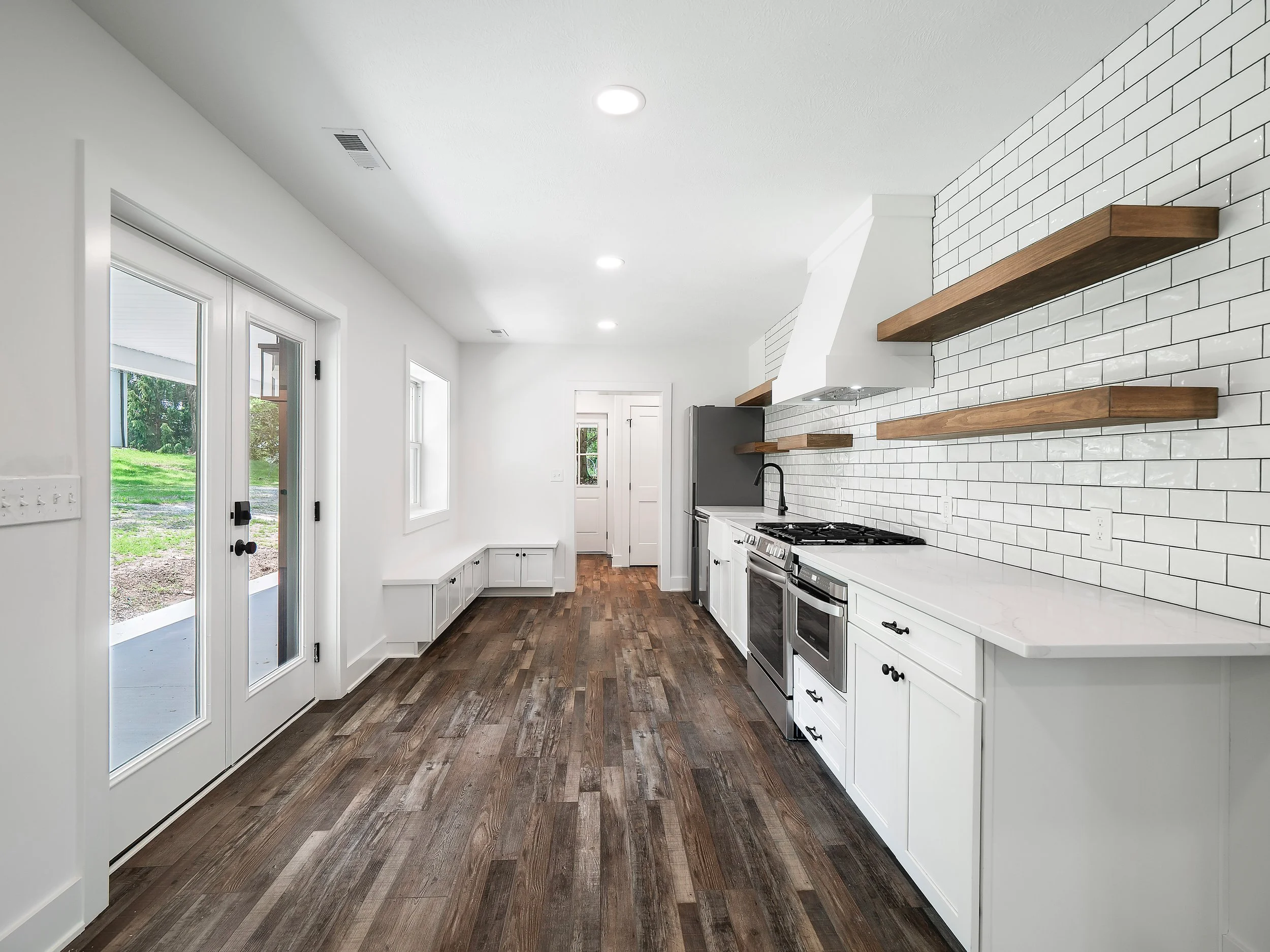 23347MastickRdFarmhouse-37.jpg