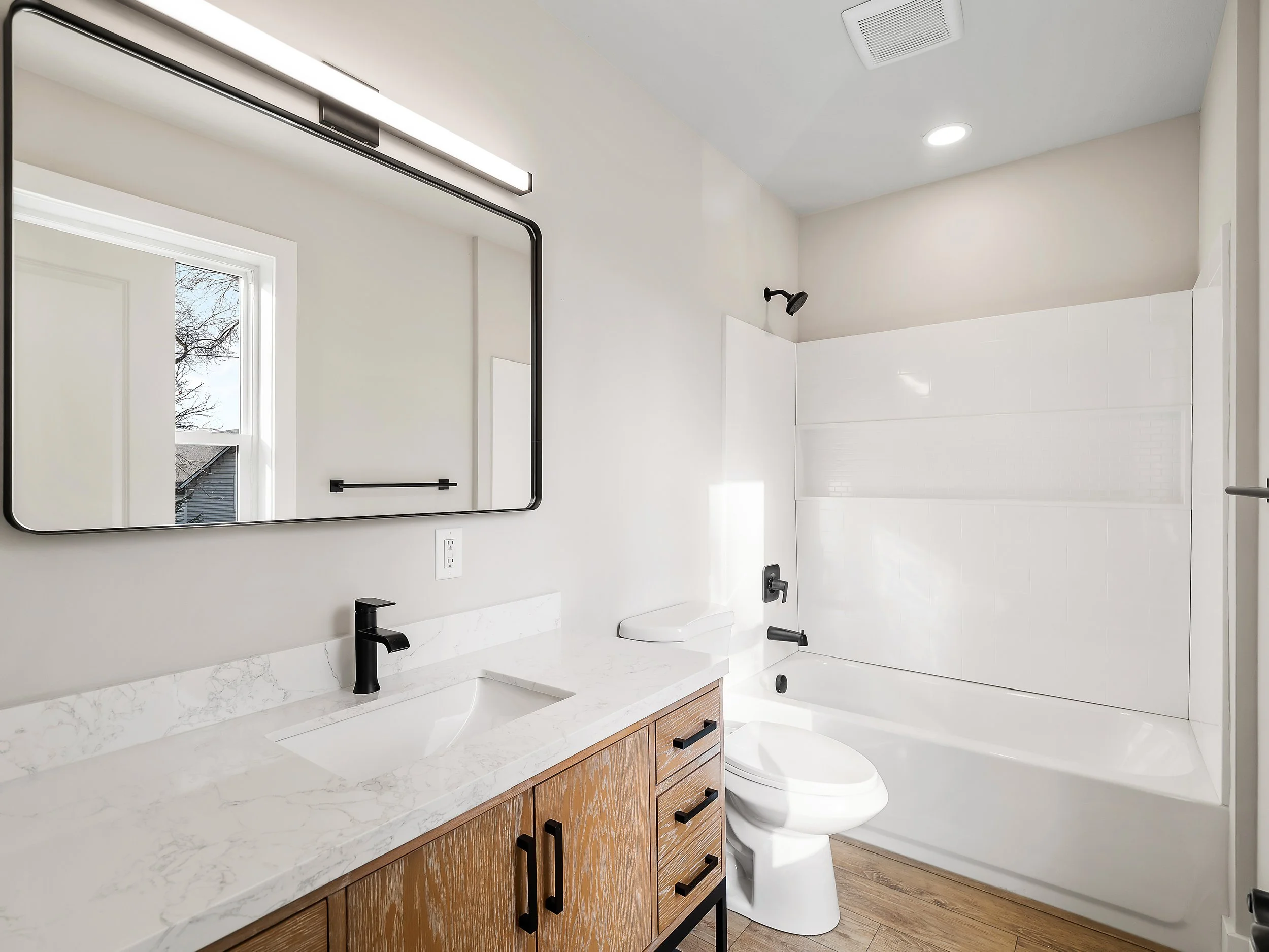 1782 W50th-60.jpg