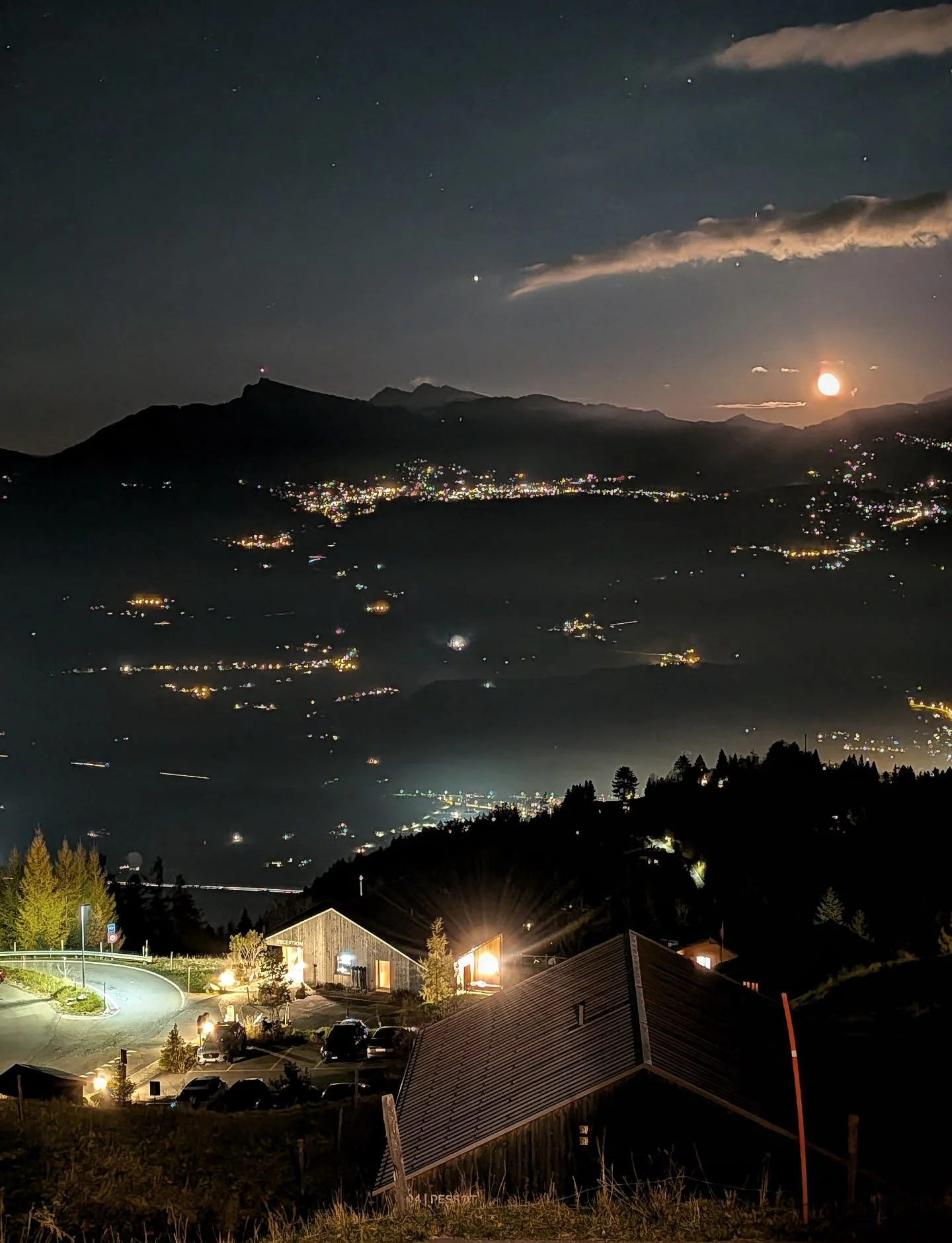 Valley lights and quiet nights.

#switzerland #monthey #snapseed #teampixel #nightscape