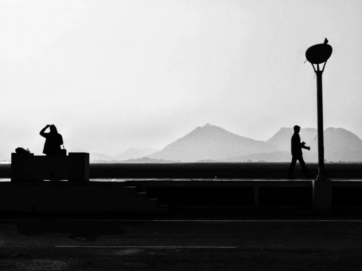 City of lakes

#snapseed #googlepixel #teampixel #ᴛʀᴀᴠᴇʟᴘʜᴏᴛᴏɢʀᴀᴘʜʏ #streetphotography