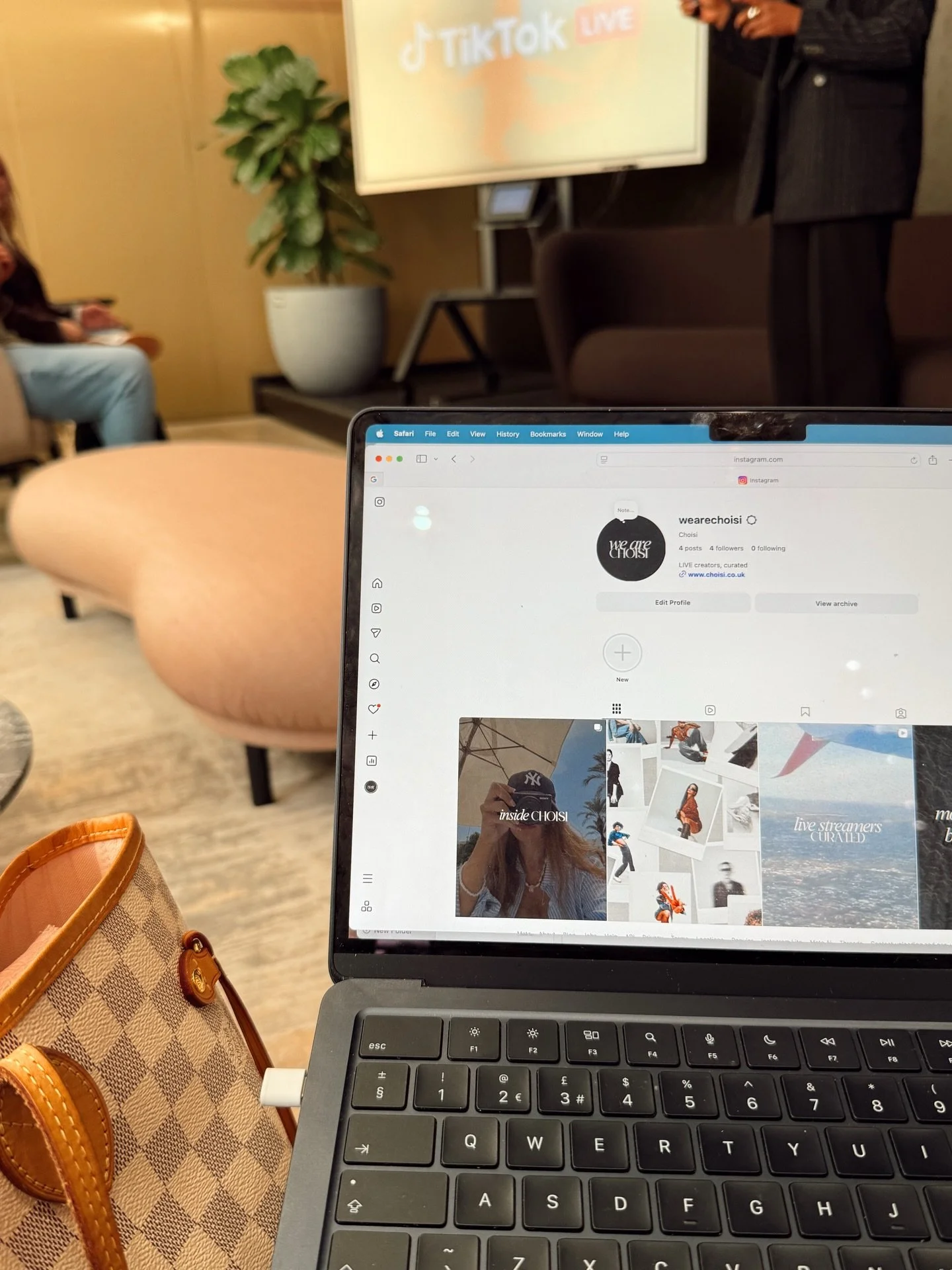 This week at @tiktok HQ.

When you work with the best, you&rsquo;ll be trained by the best. 

Link in bio to apply 

#talentagency #wearechoisi #tiktoklive #livestreamers #influencerswanted