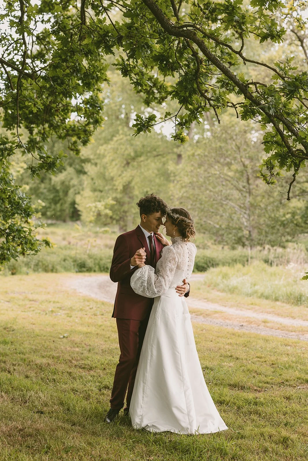 documentary-wedding-photogrpaher-uk-elizabeth-kyran9.jpg