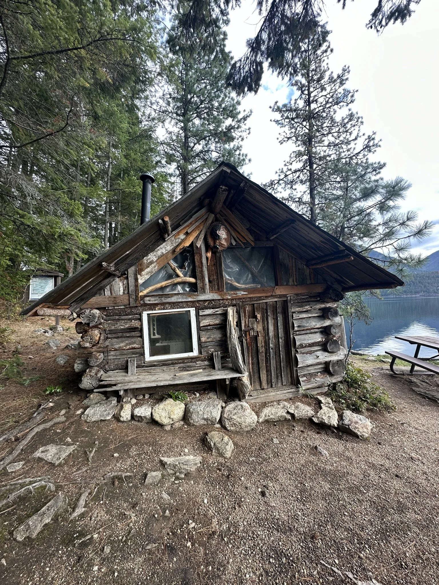Cove Creek cabin and picnic table.jpeg