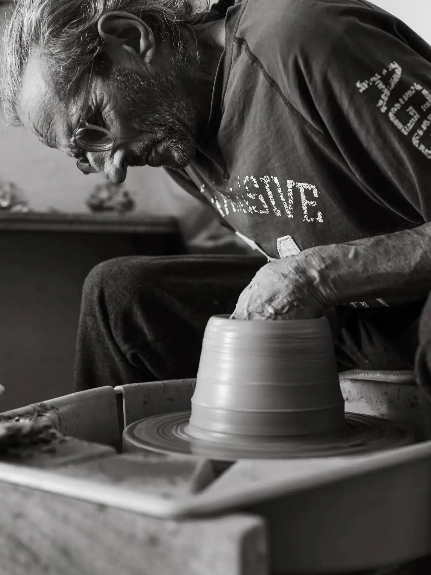 Today I had the great pleasure of spending a lot of my time with Giorgos at his studio in Man&oacute;lates, Samos.  Samos is one of the Greek islands closest to Turkey, the land my grandfather was born on, and where our family home was for generation