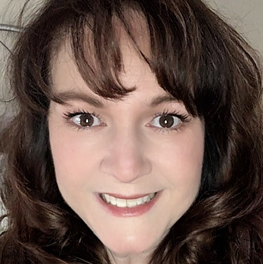 Loriann Certo Headshot