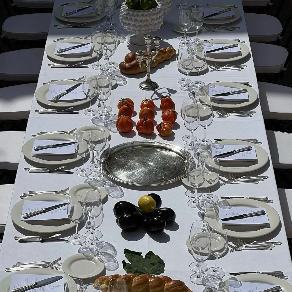 A kosher kitchen opened in the Caribbean 🥥

KUGEL kitchen &amp; table is now operating year-round out of the Dominican Republic &mdash; offering kosher catering, Shabbat meals, villa hospitality &amp; full-scale food service for weddings, retreats, 