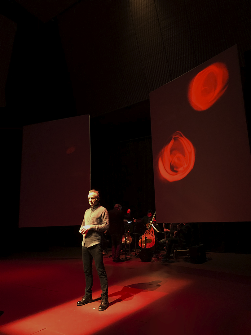 Stage_Roses.png