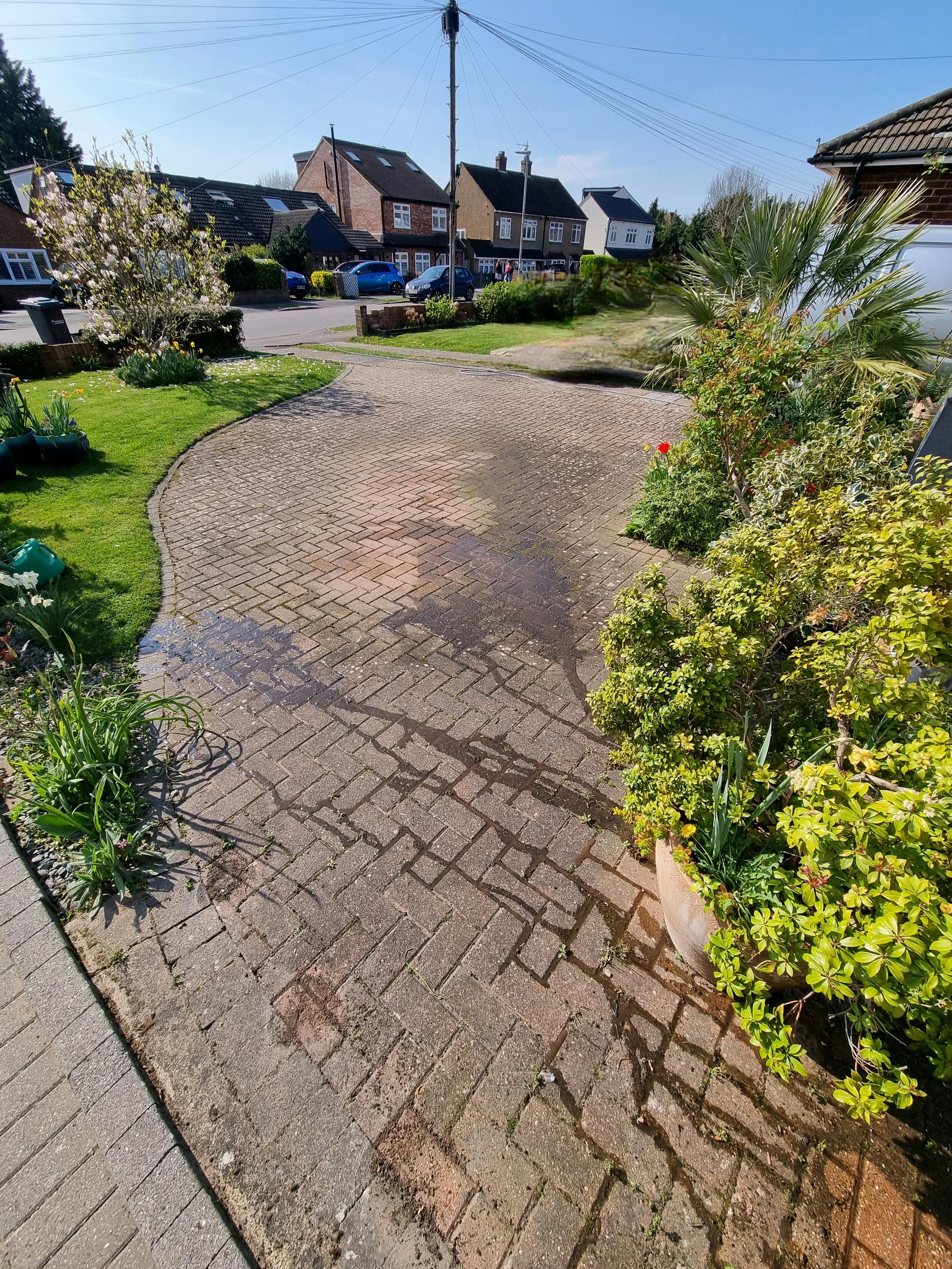 Driveway cleaning Goffs oak before.jpg