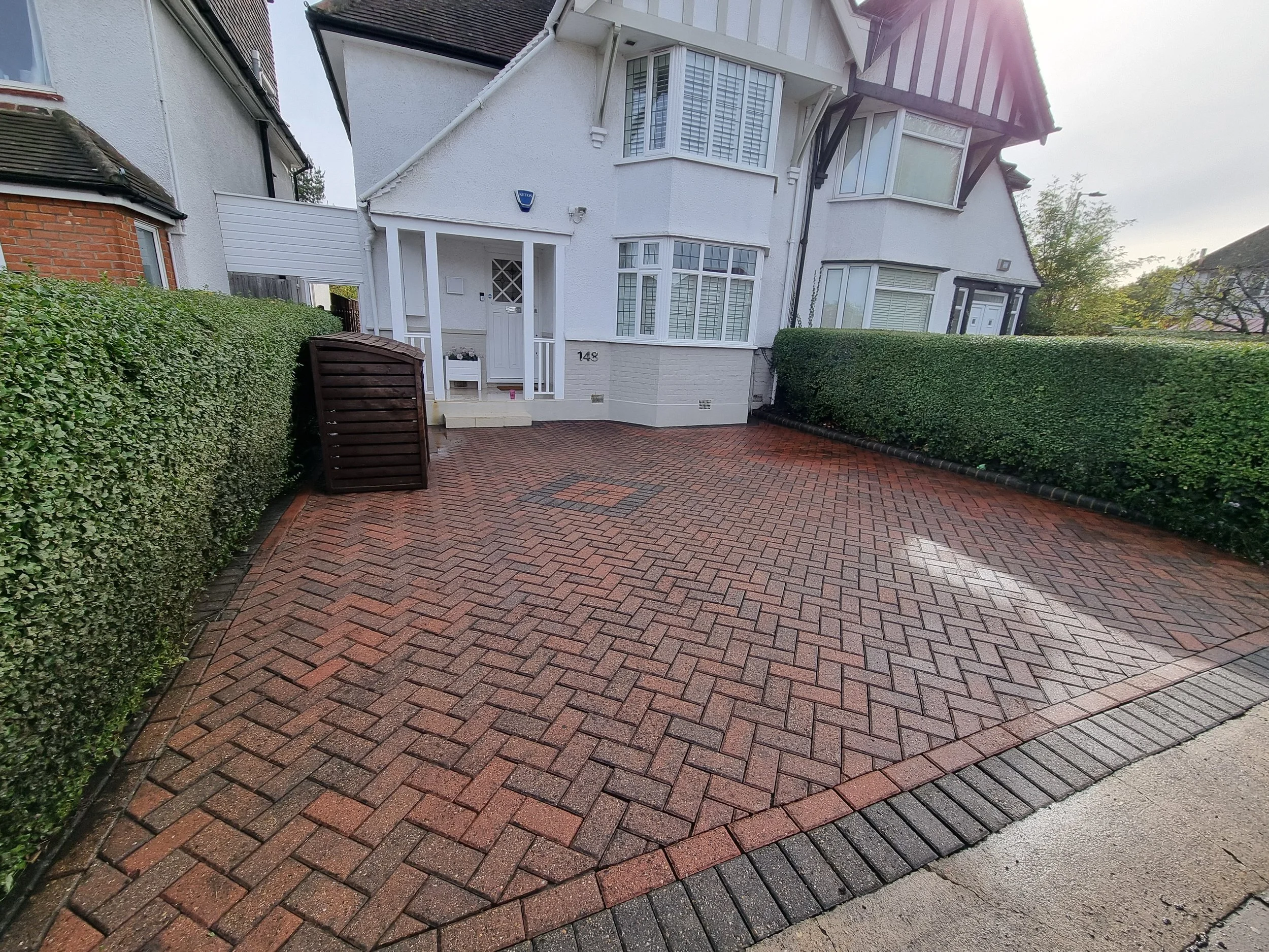 Driveway cleaning Barnet after.jpg
