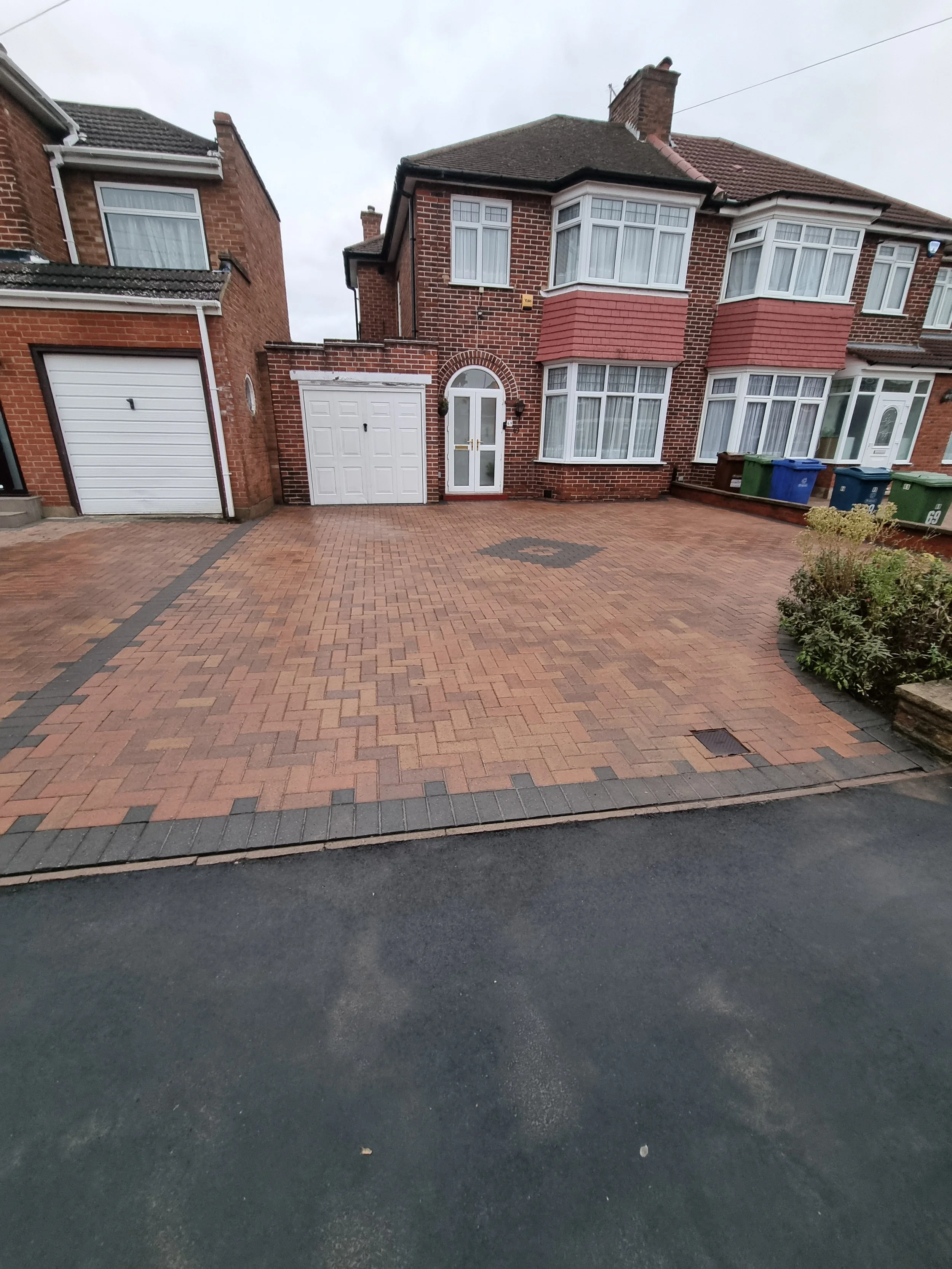 Driveway cleaning Edgware after2.jpg