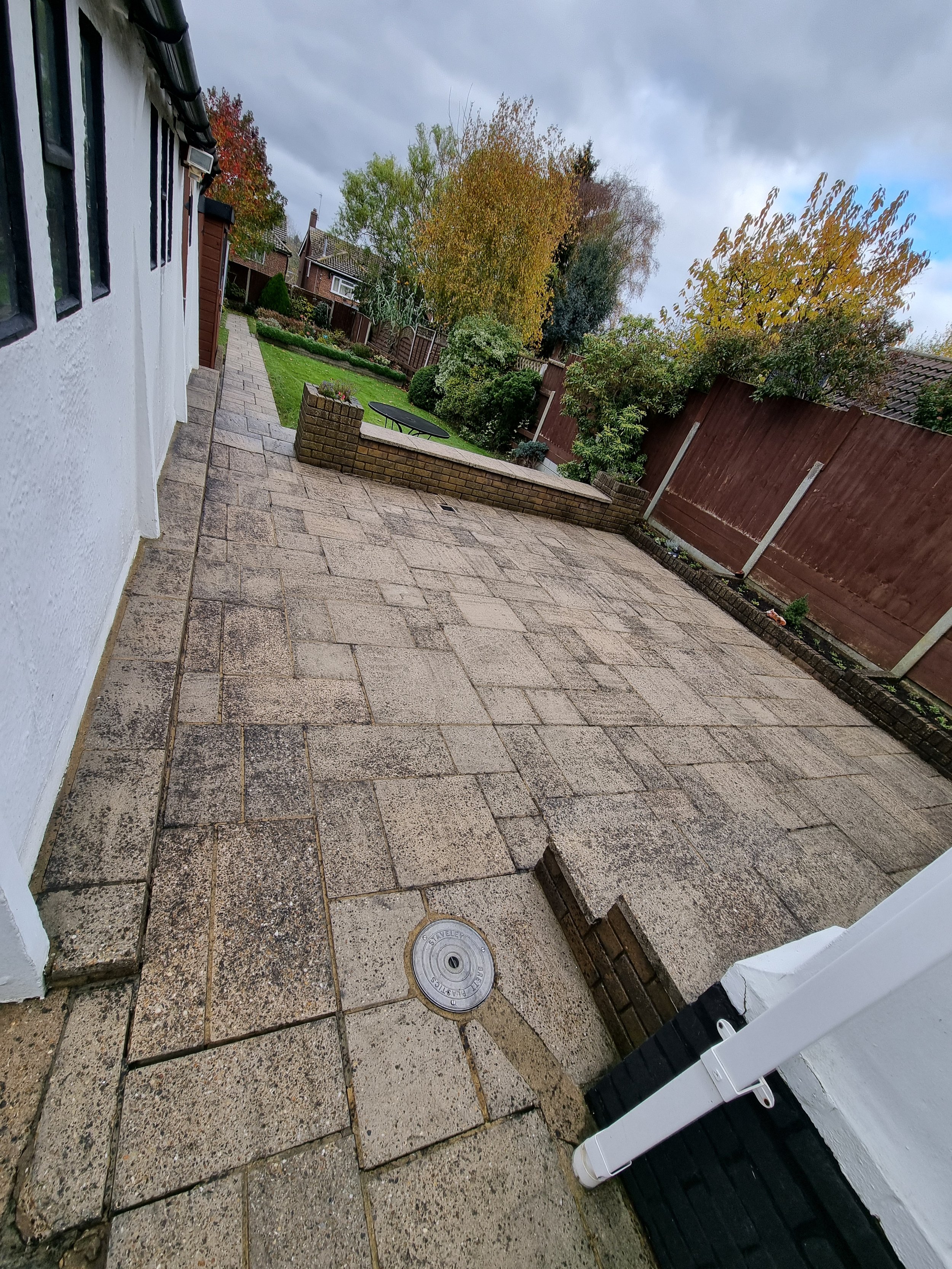 Patio cleaning Ongar after.jpg